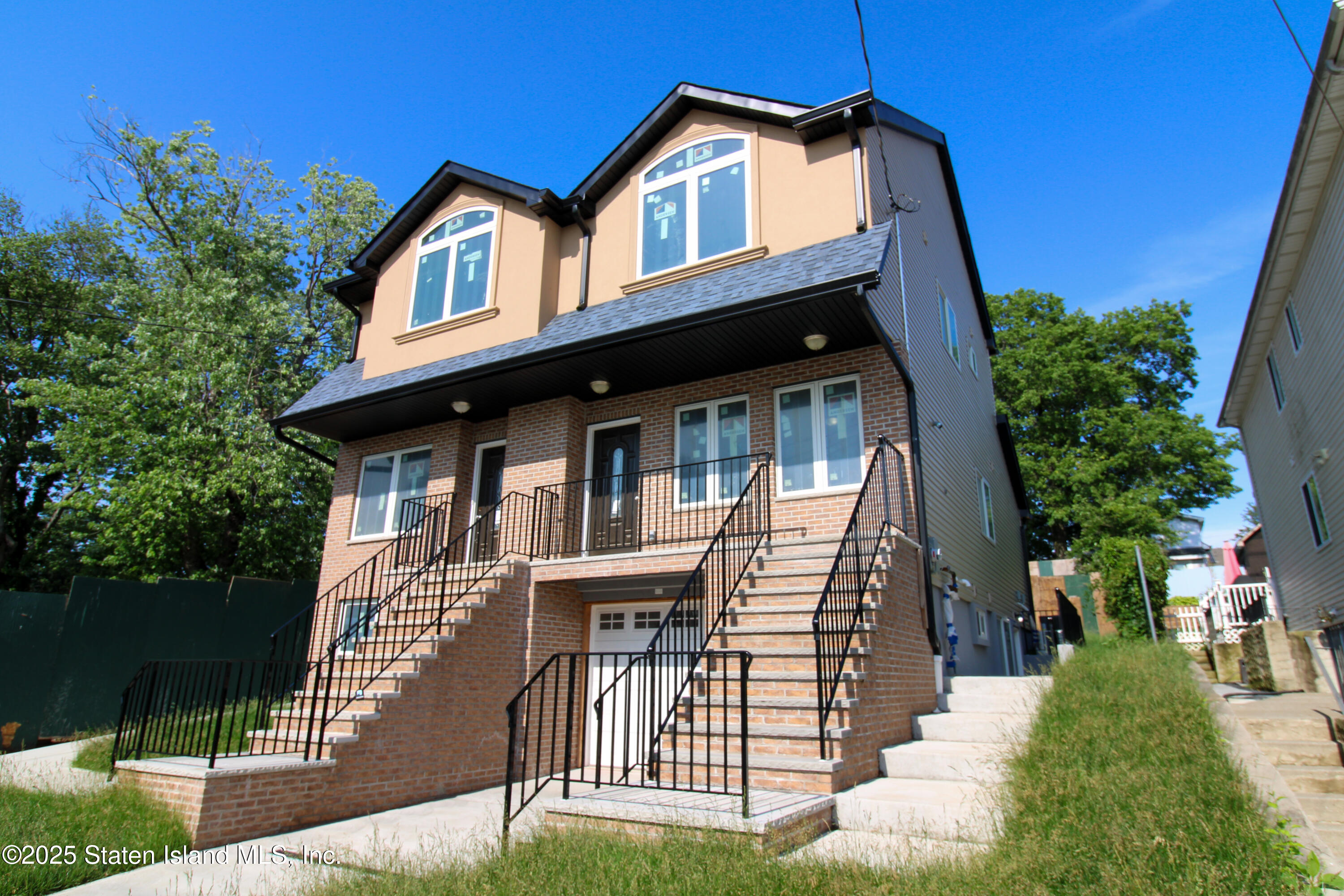 83 Perry Avenue Image 3