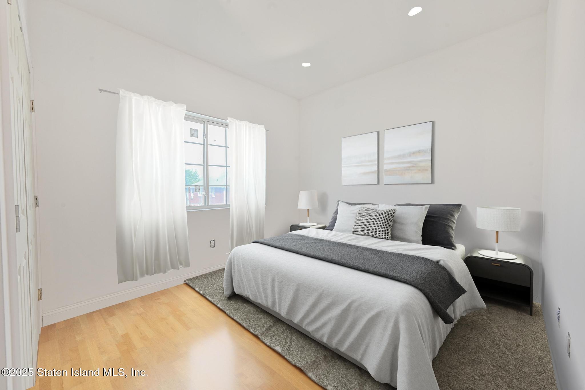 1384 Clove Road, Staten Island, NY, 10301 image 11