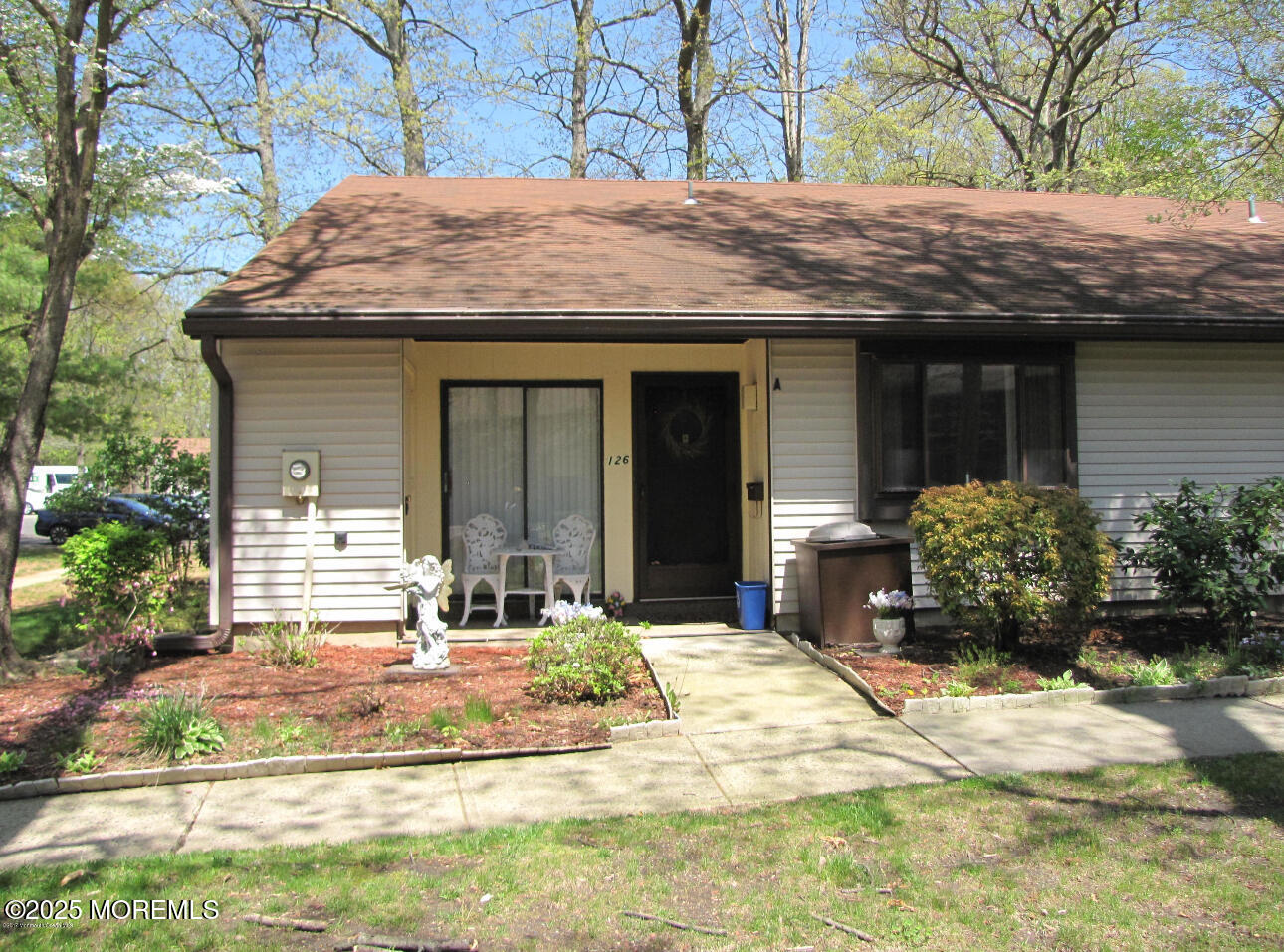 126 Amberly Drive A, Manalapan, NJ, 07726