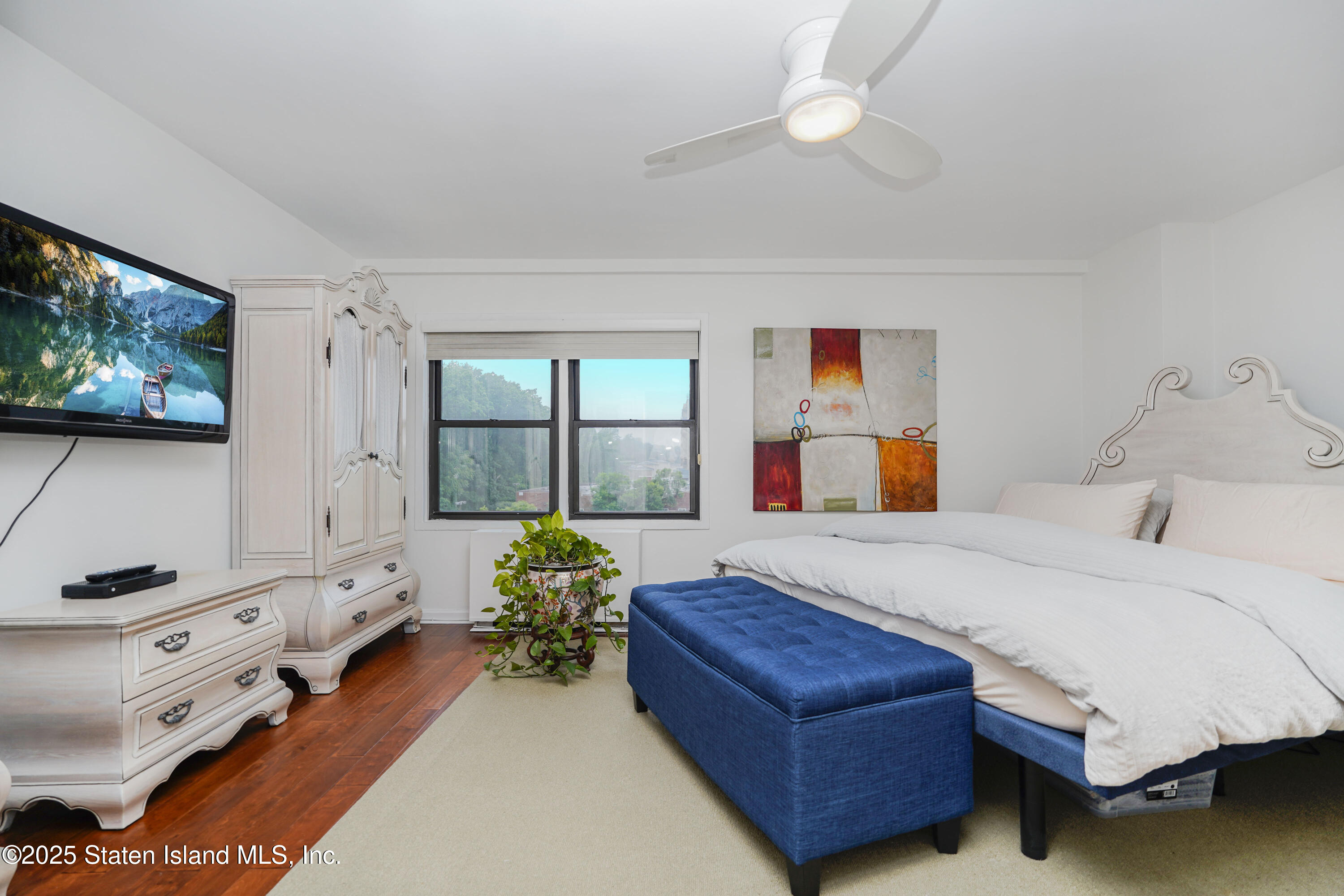 1100 Clove Road #6d Image 4
