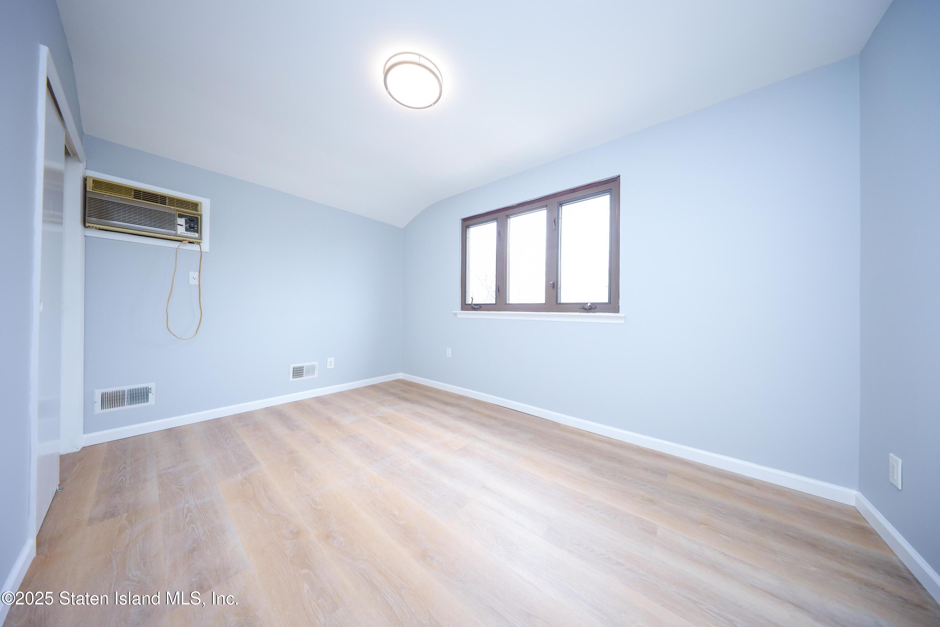 18 Rowan Avenue, Staten Island, NY, 10306 image 17