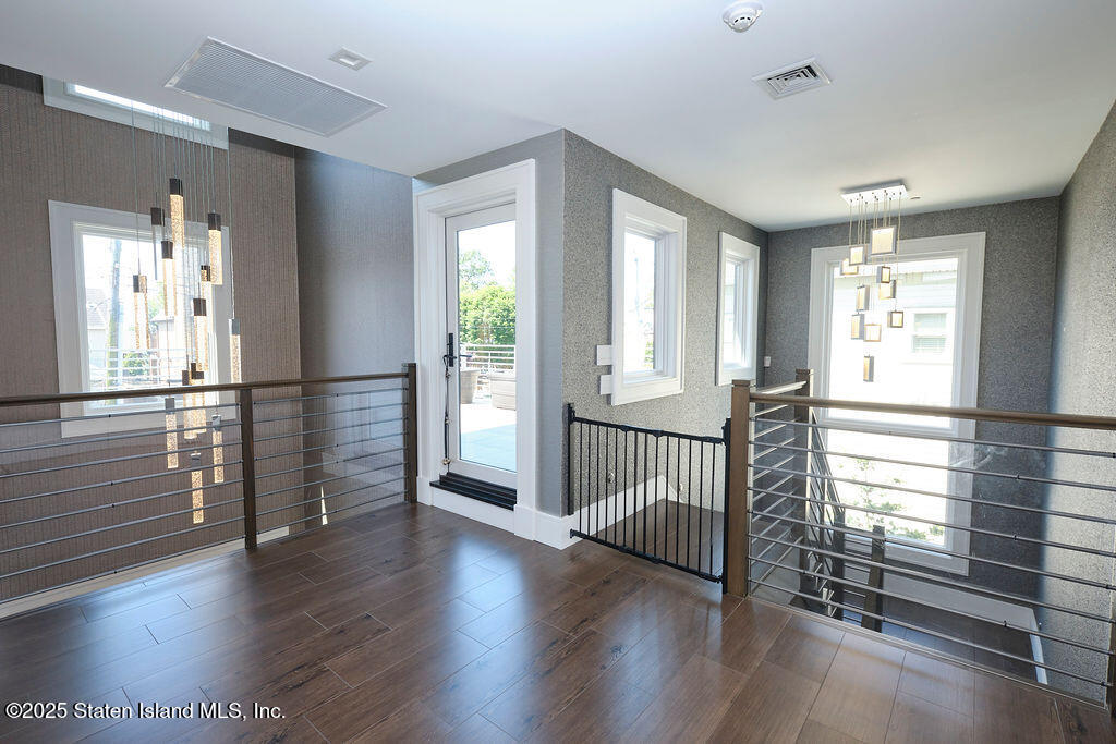 185 Radcliff Road, Staten Island, NY, 10305 image 30