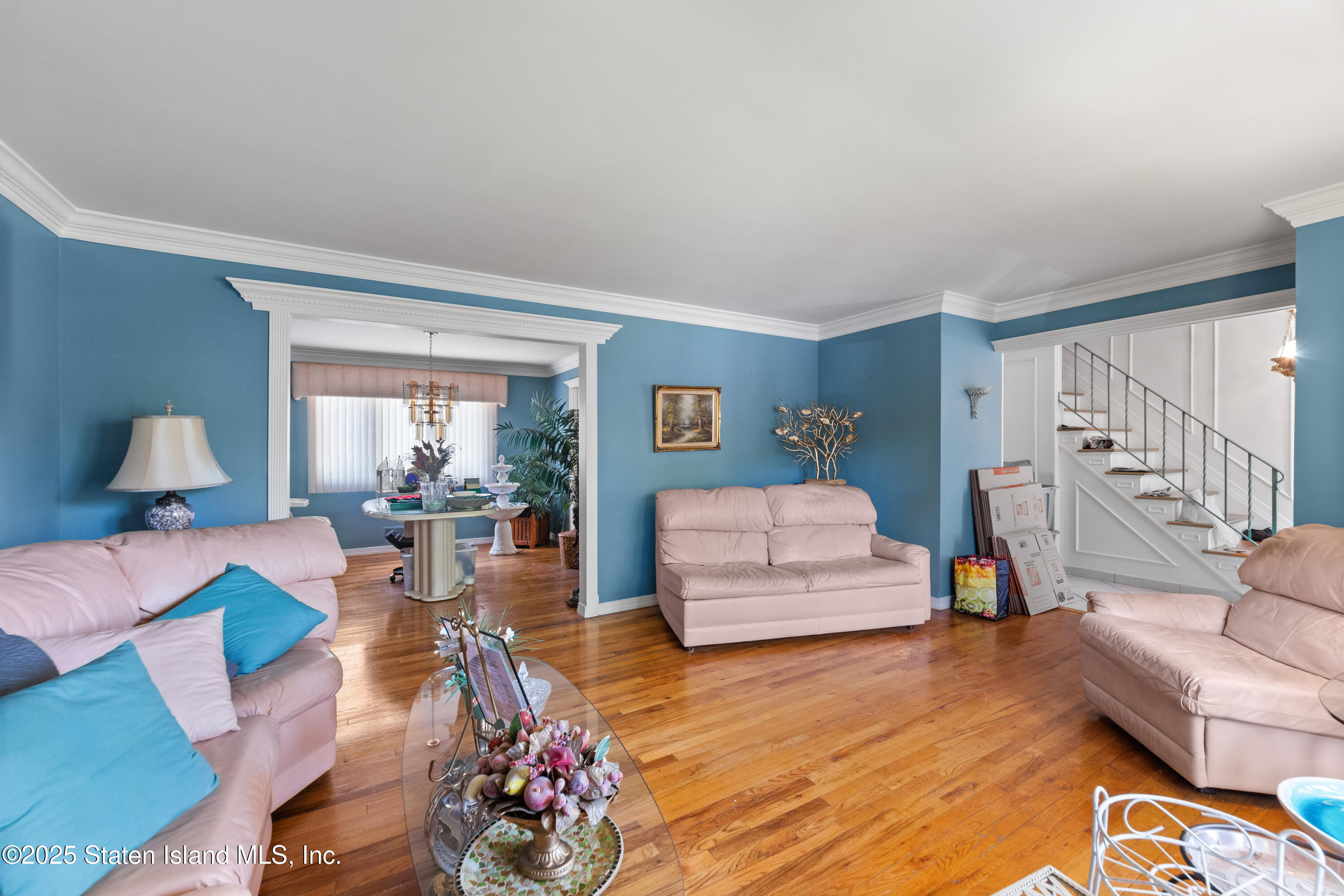 835 Ionia Avenue Image 3