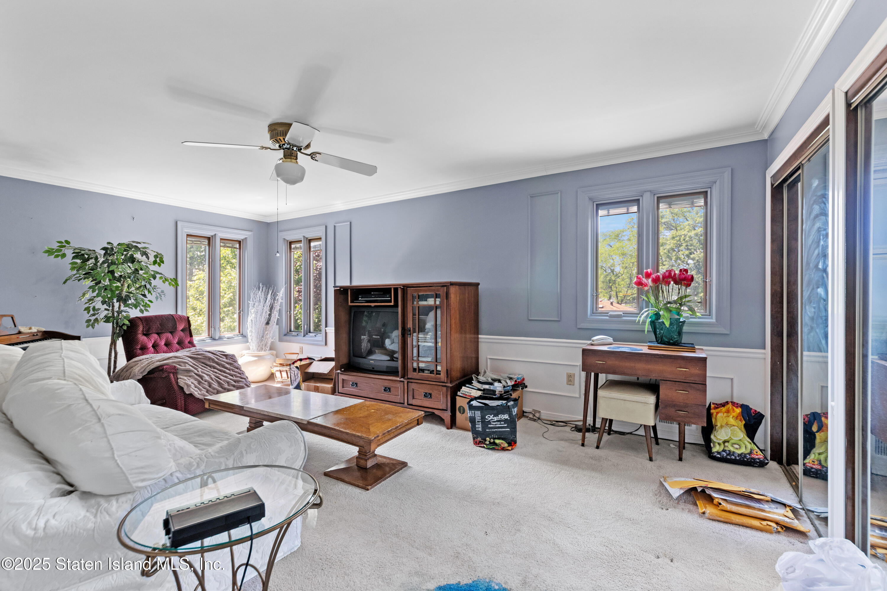 835 Ionia Avenue Image 5