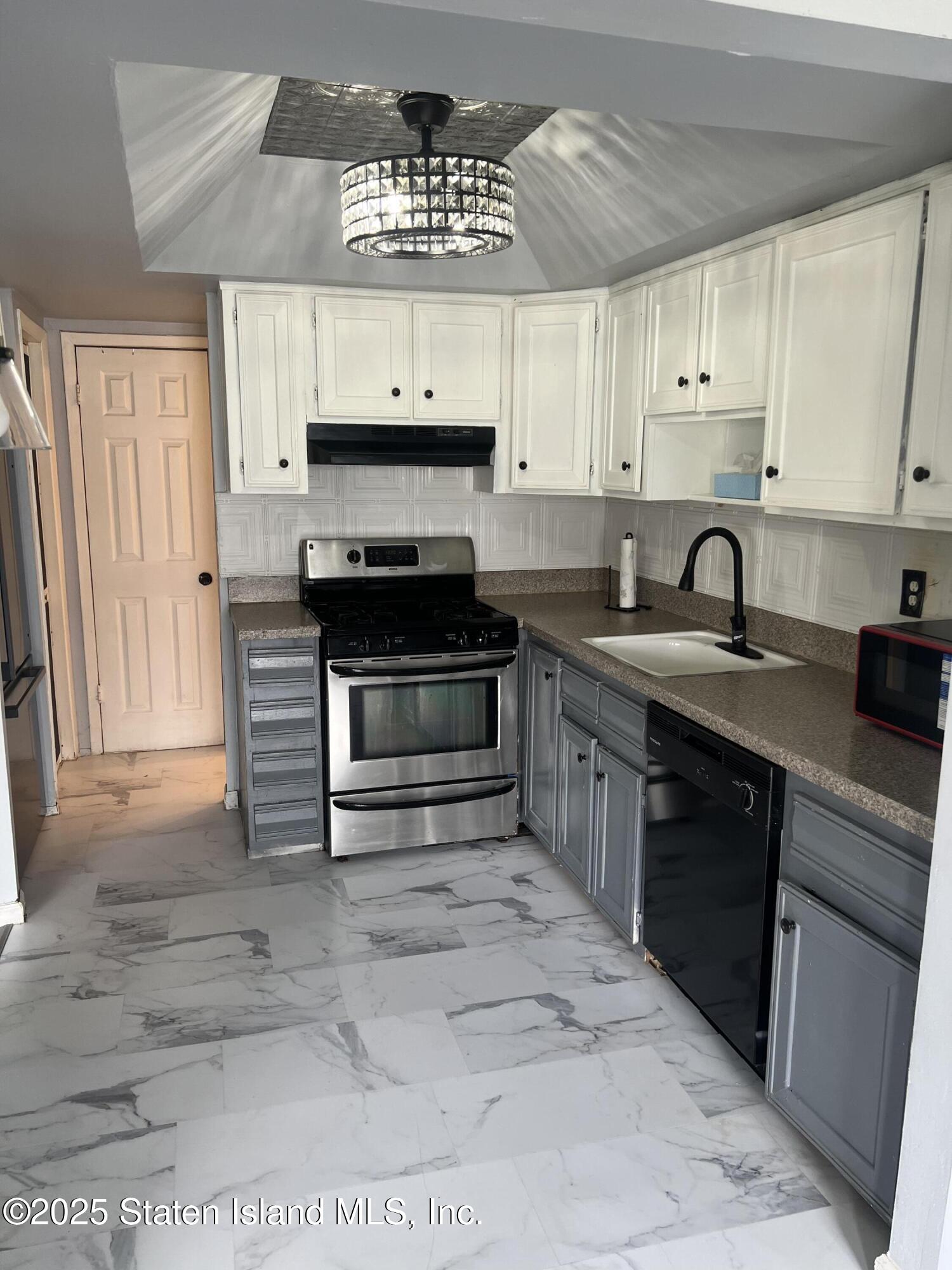 126 Parkview, Staten Island, NY, 10314 image 11