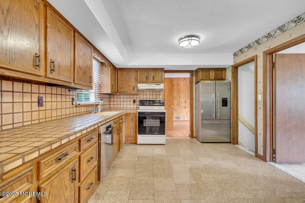 391 Stony Brook Drive, Bridgewater, NJ, 08807 image 9