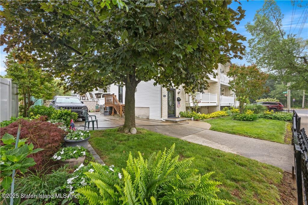 169 Redgrave Avenue Image 4