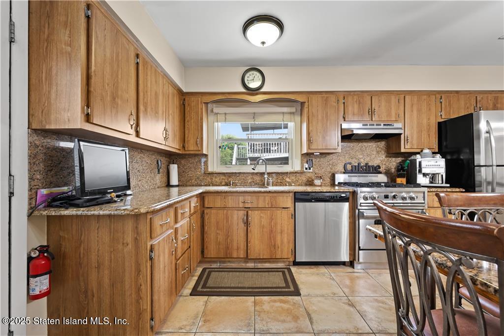 169 Redgrave Avenue, Staten Island, NY, 10306 image 6