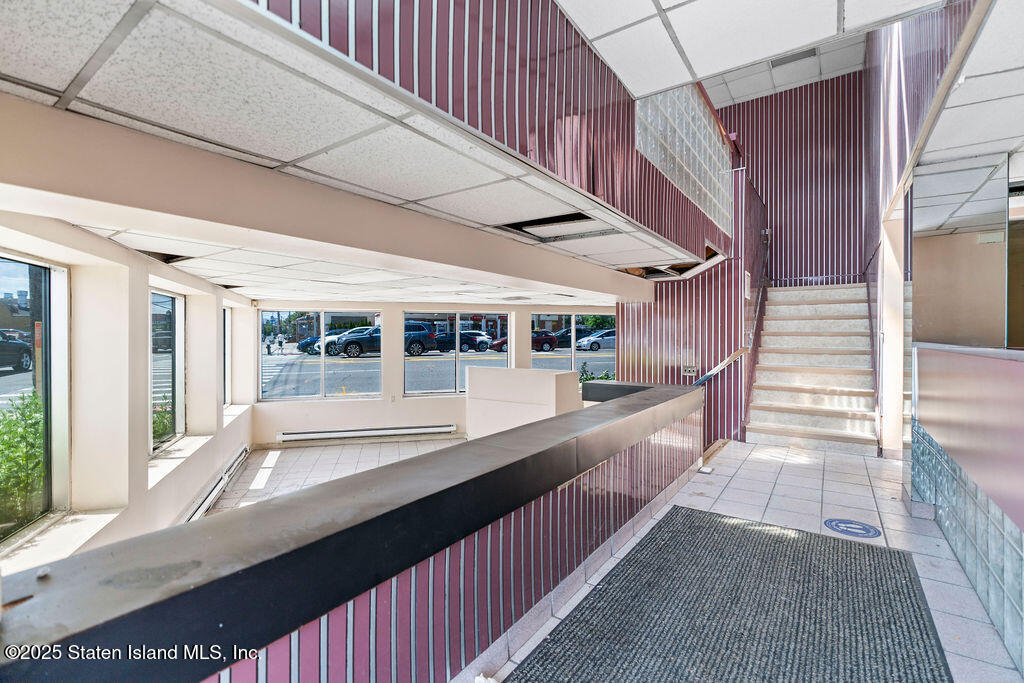 1659 Richmond Avenue Image 5