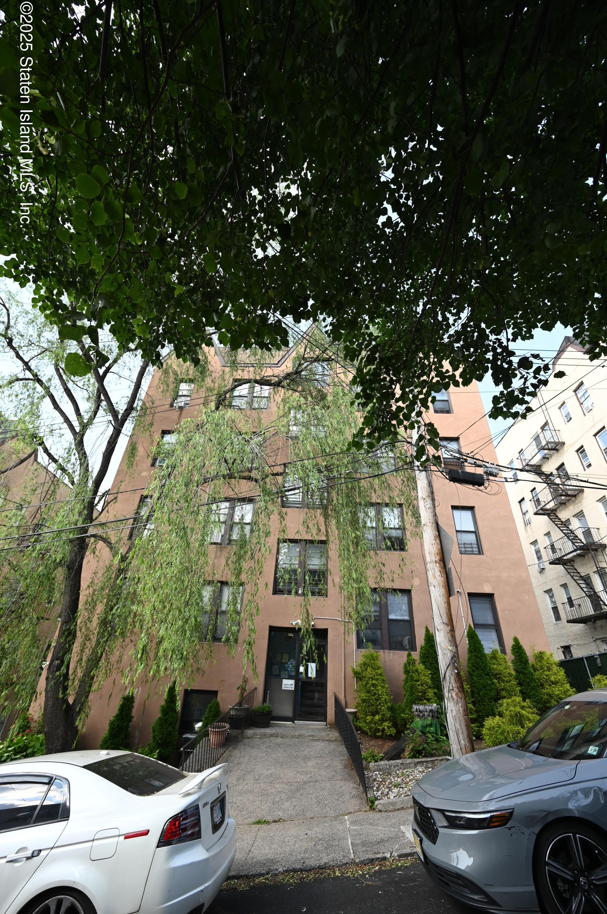 37 Avon Place Image 1