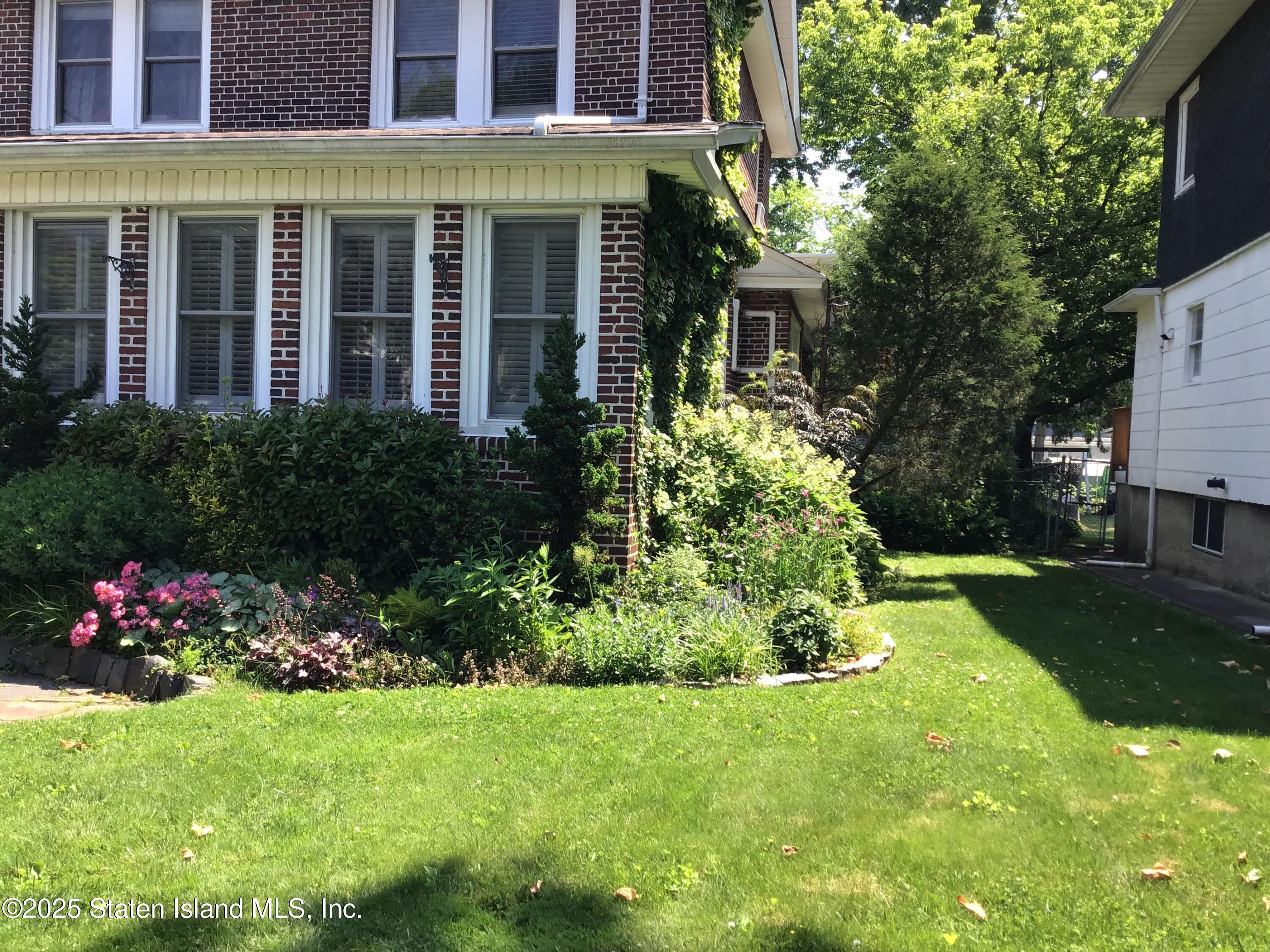 125 Fairview Avenue Image 3