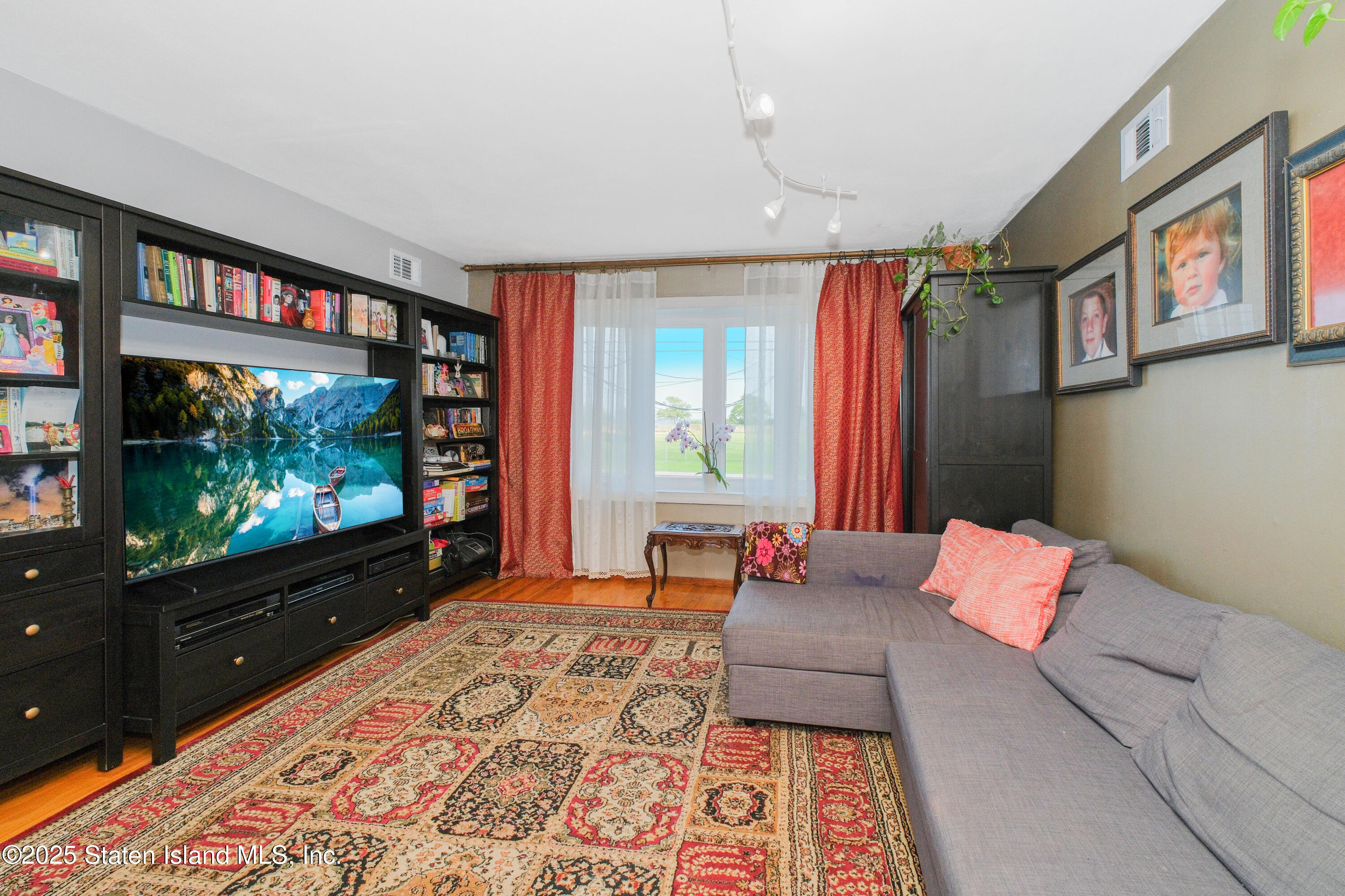 1063 Father Capodanno Boulevard, Staten Island, NY, 10306 image 18