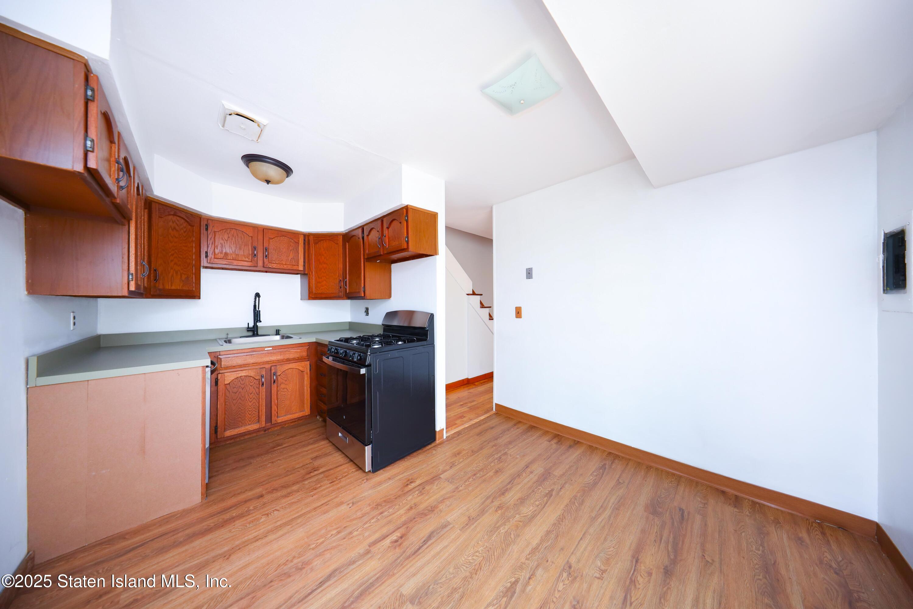 289 Maybury Avenue, Staten Island, NY, 10308 image 6