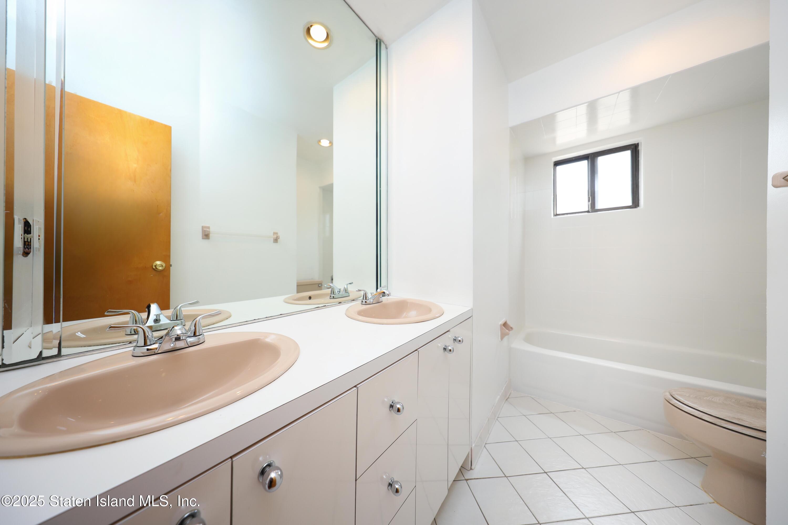 289 Maybury Avenue, Staten Island, NY, 10308 image 18