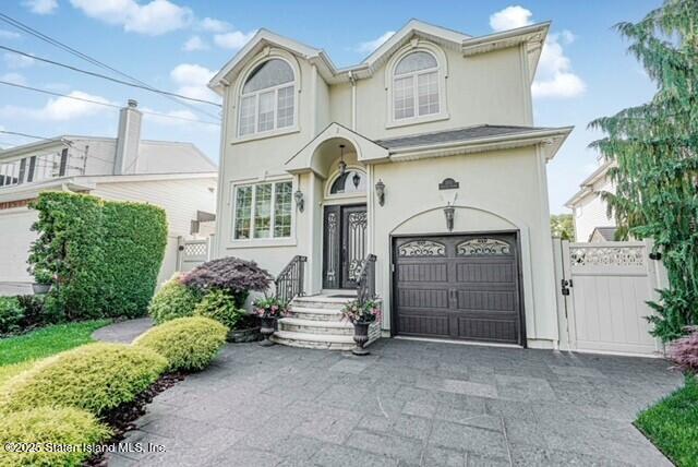 203 Vineland Avenue Image 1
