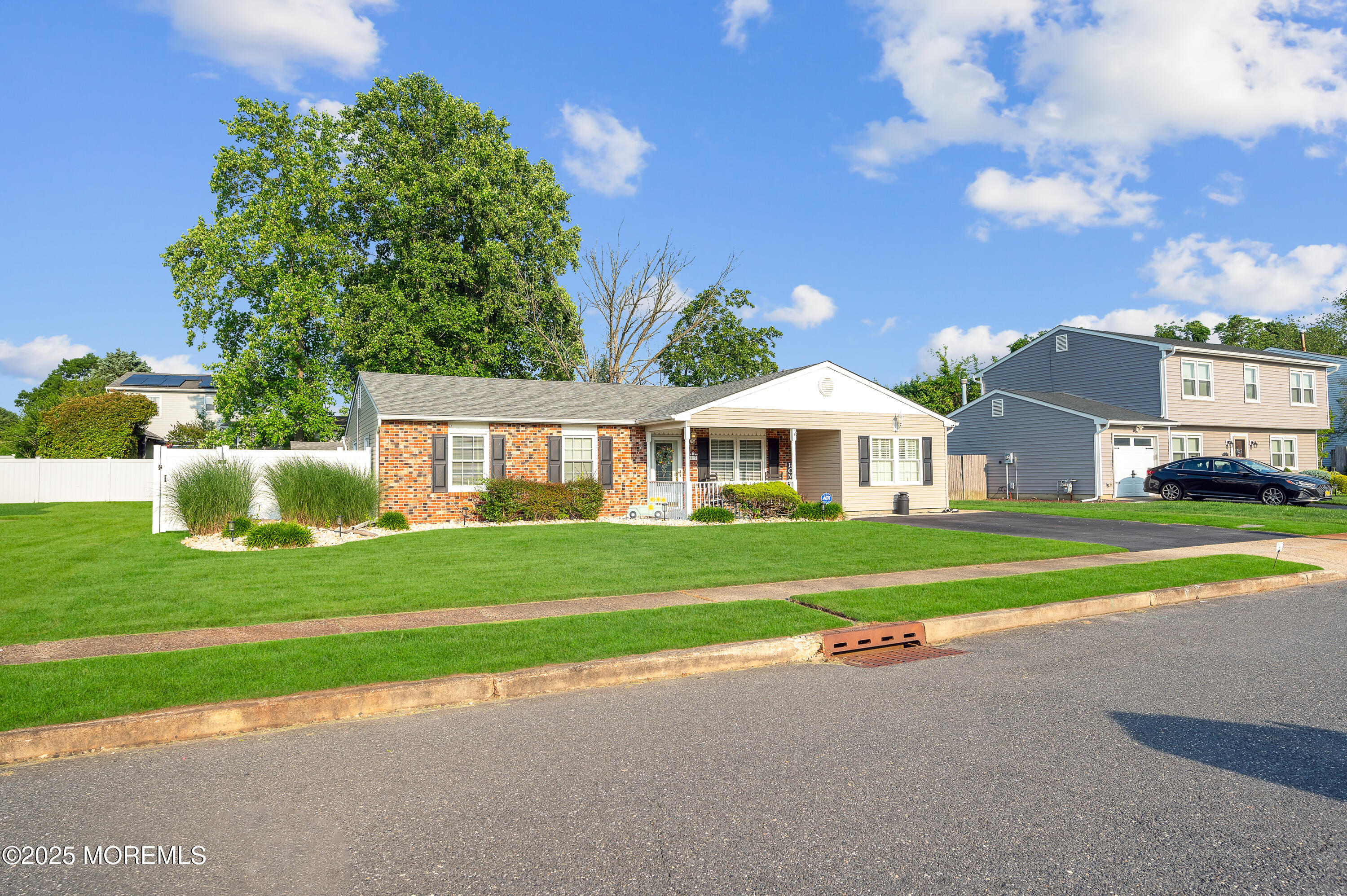 17 Evergreen Place Image 4