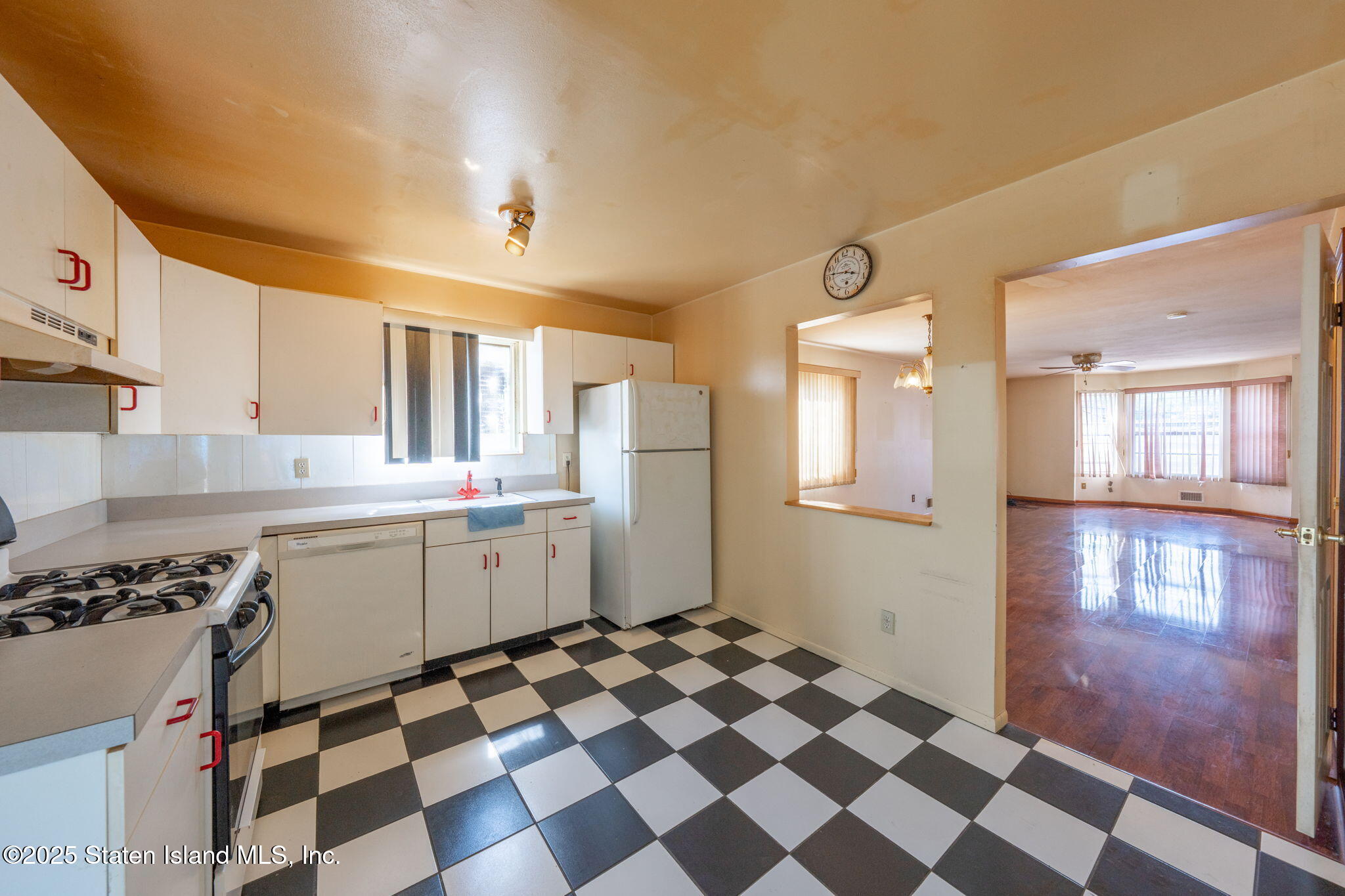 22 Kermit Avenue, Staten Island, NY, 10305 image 6