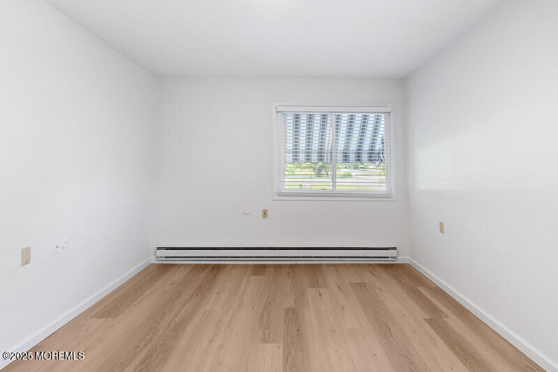 8 Holmes Court, Brick, NJ, 08724 image 15