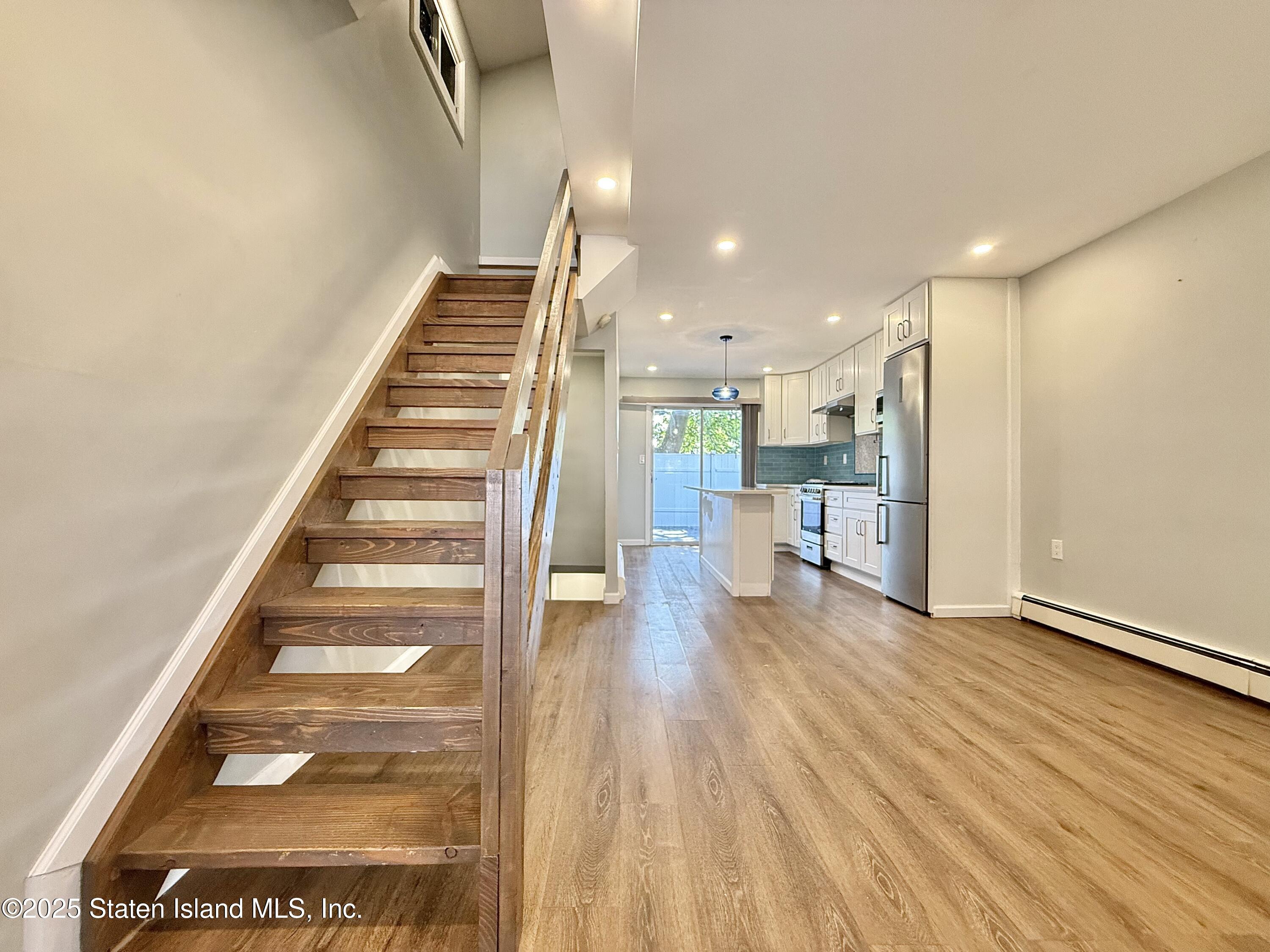 90 Hickory Avenue, Staten Island, NY, 10305 image 6