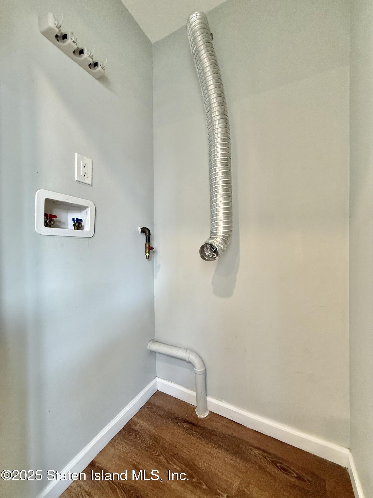 90 Hickory Avenue, Staten Island, NY, 10305 image 12