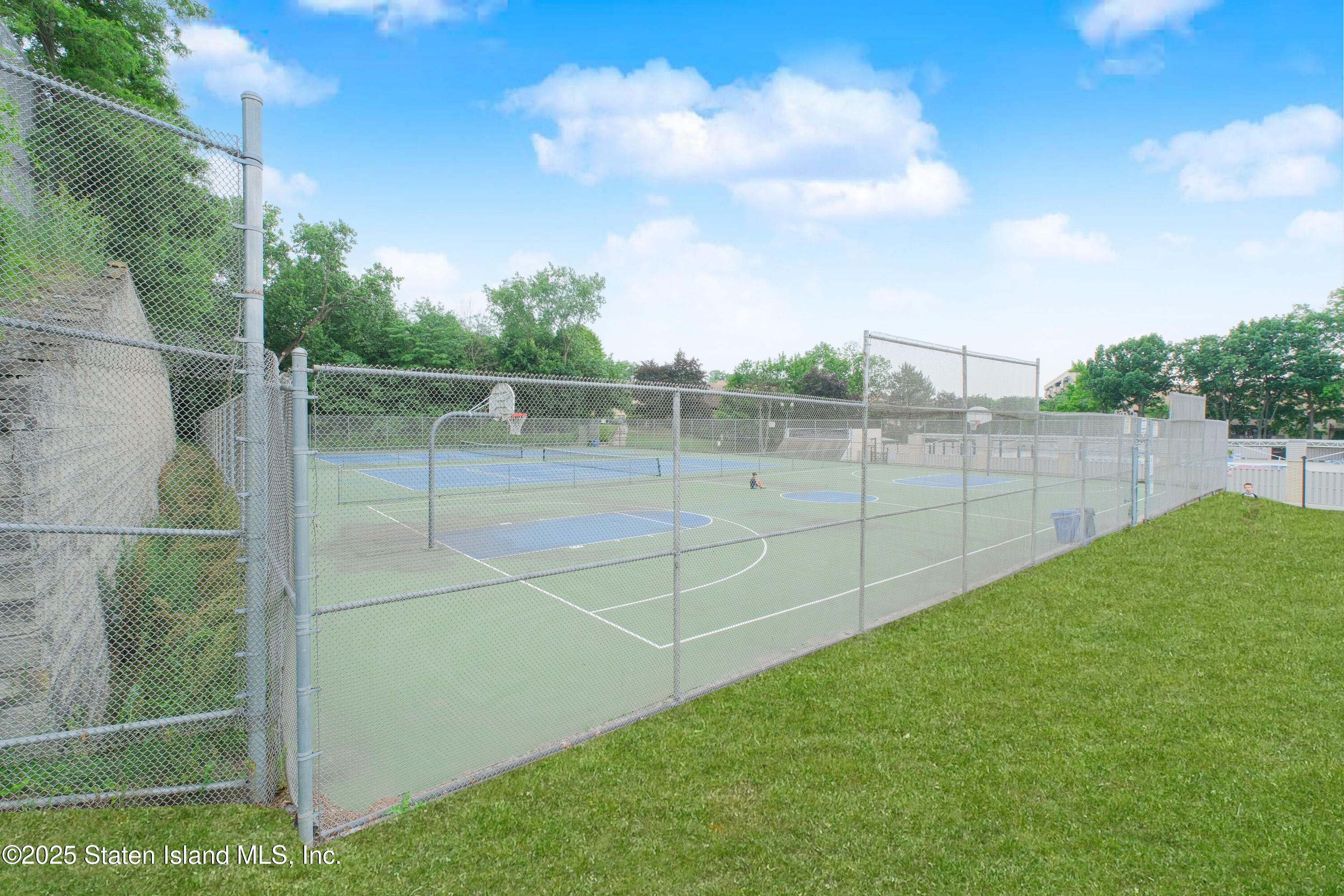 85 Elmwood Park Drive 22, Staten Island, NY, 10314 image 18