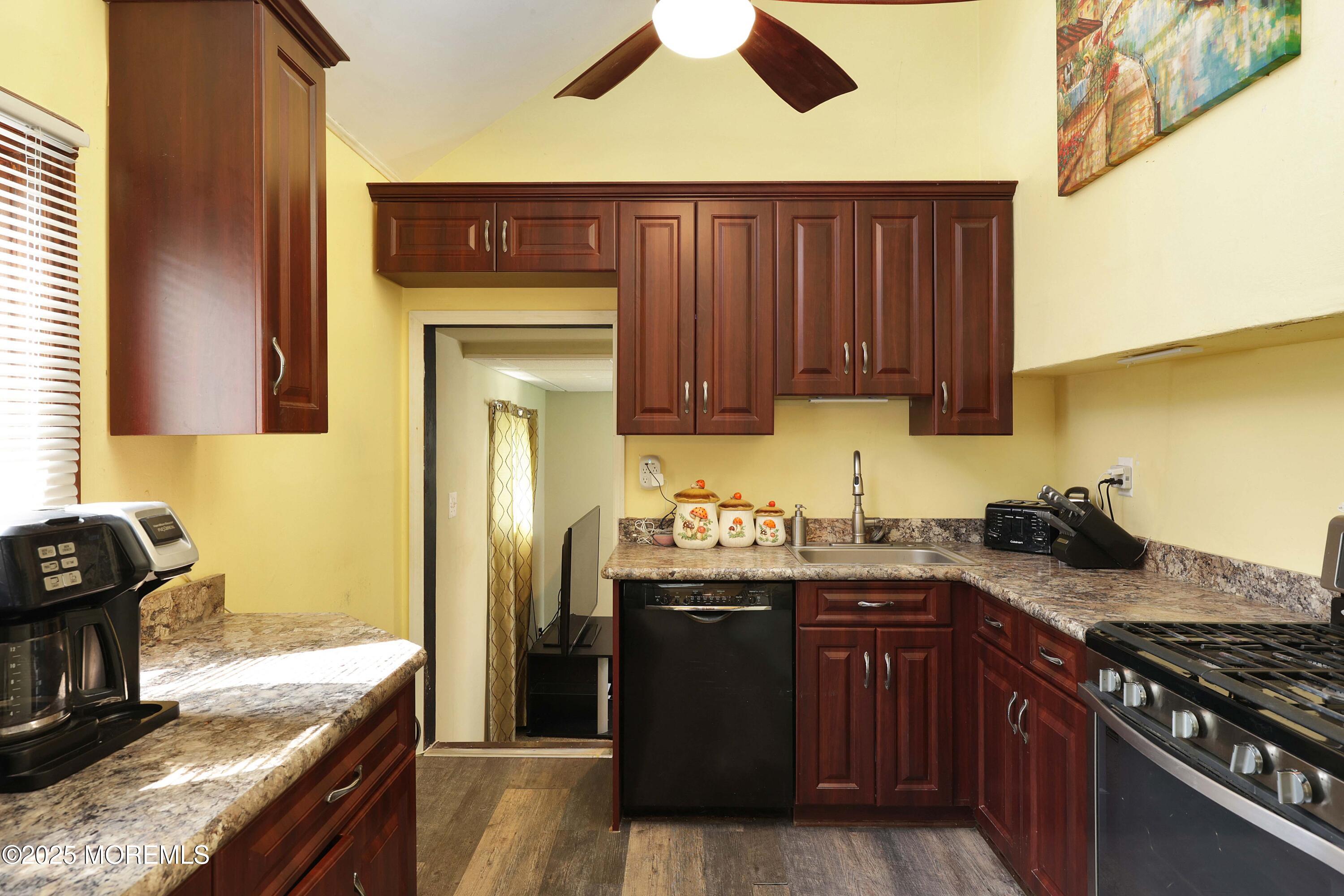 8 Donnelly Street, Union Beach, NJ, 07735 image 14