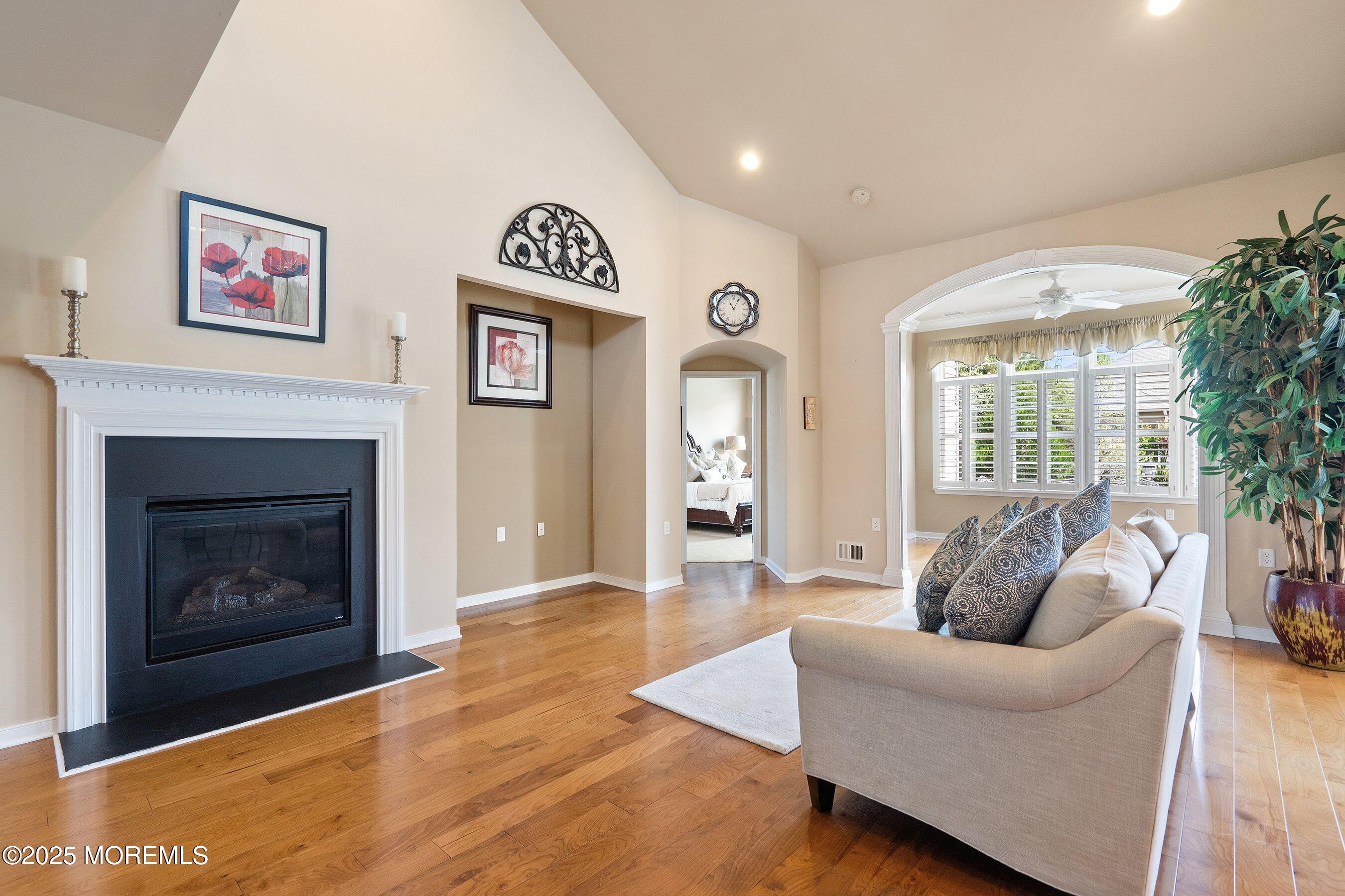 19 E Francesa Court, Farmingdale, NJ, 07727 image 13