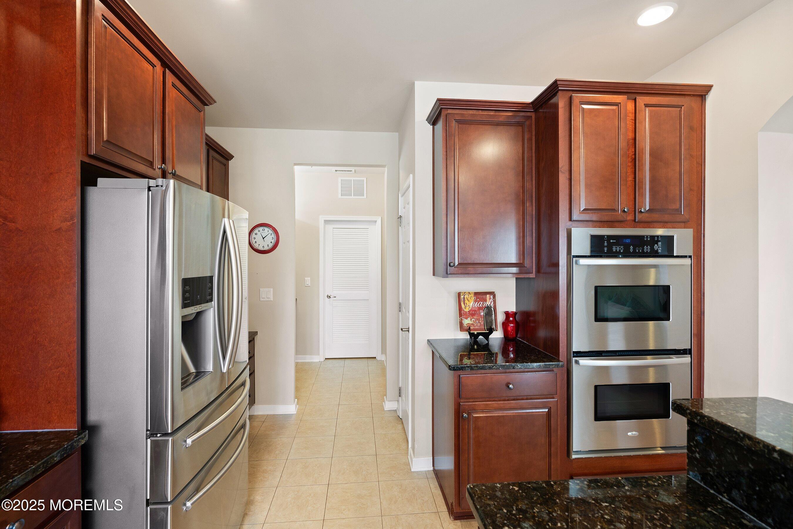19 E Francesa Court, Farmingdale, NJ, 07727 image 19