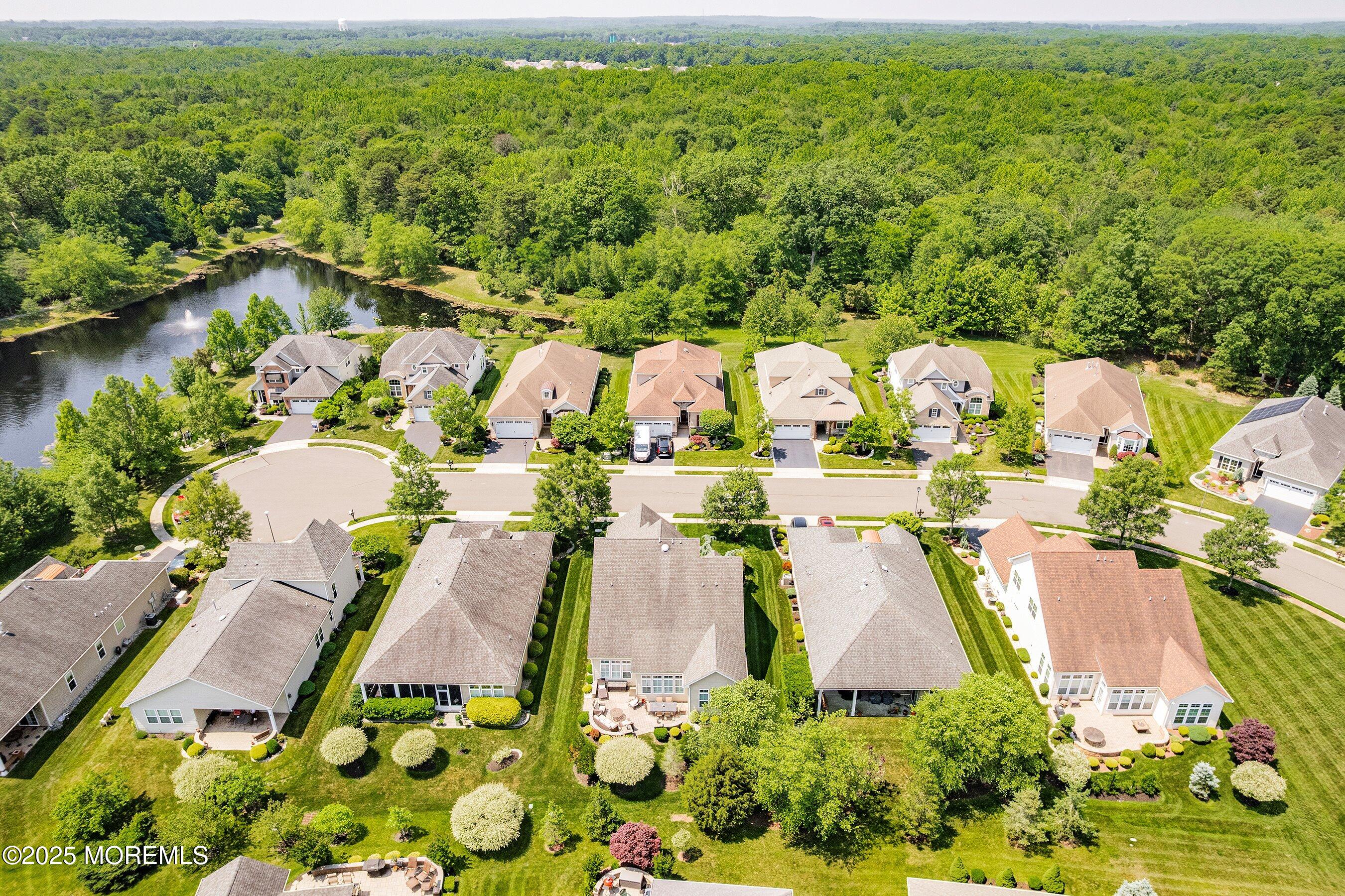 19 E Francesa Court, Farmingdale, NJ, 07727 image 38