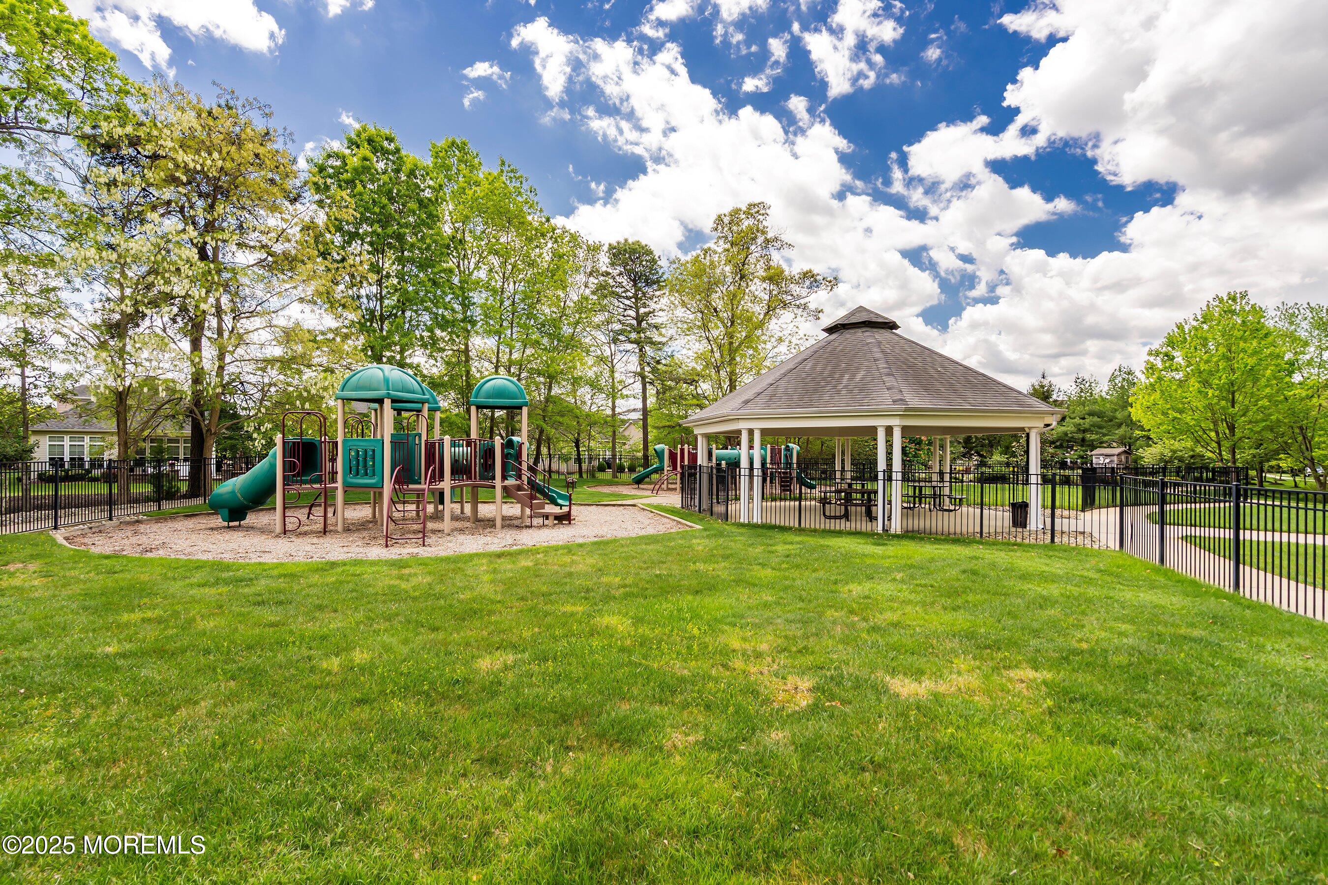 19 E Francesa Court, Farmingdale, NJ, 07727 image 72