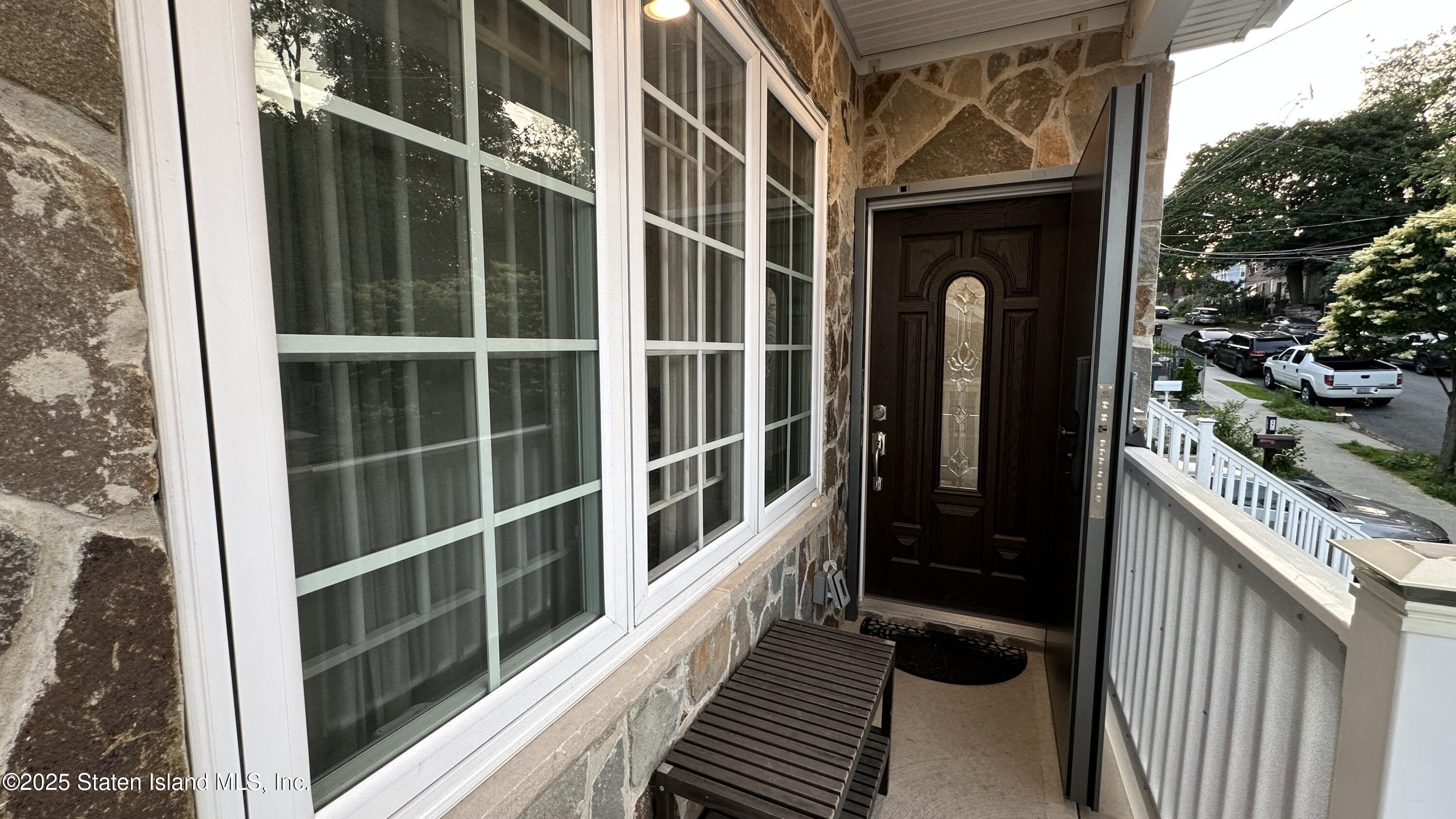 32 Scribner Avenue Image 3