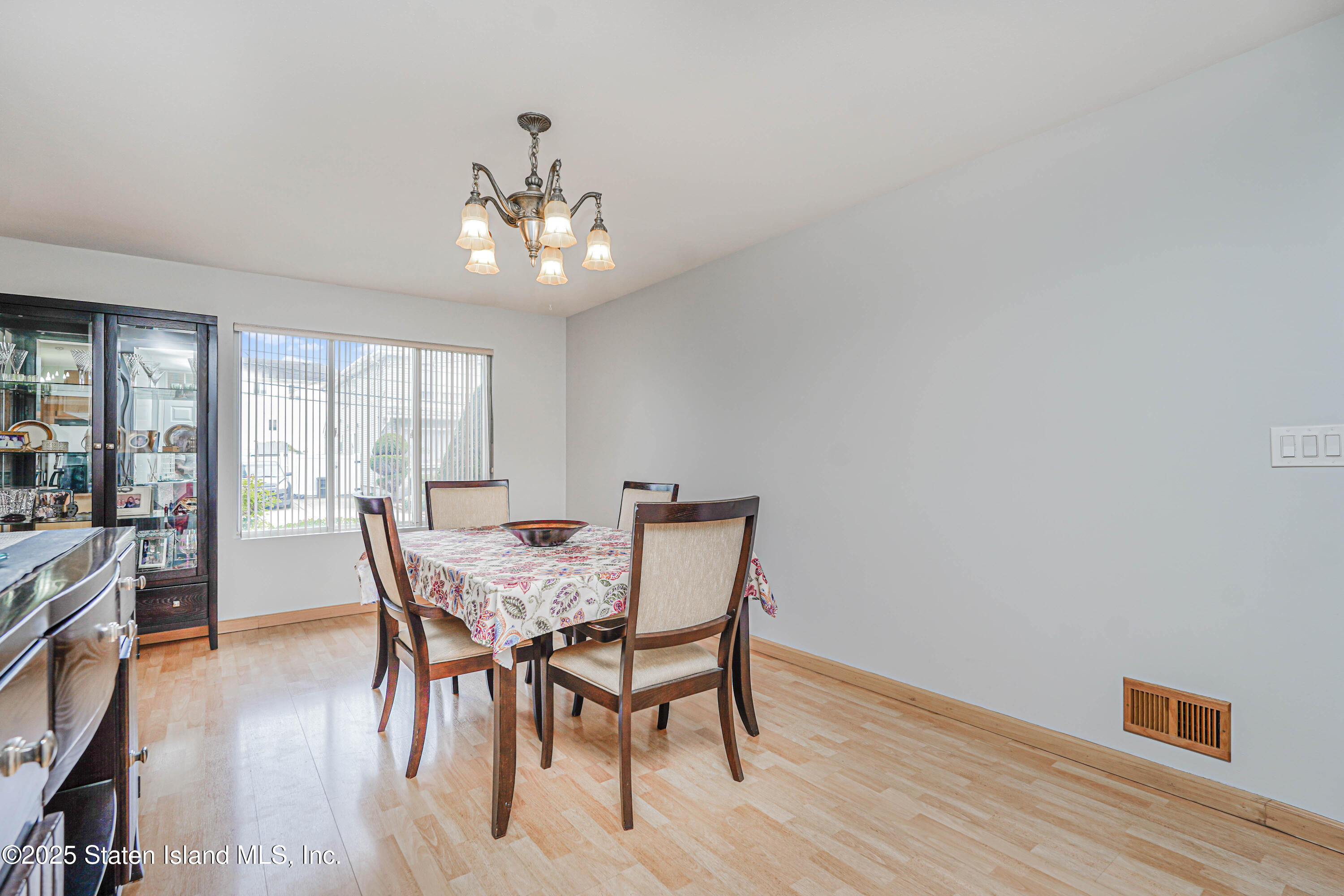 32 Ovas Court, Staten Island, NY, 10312 image 8