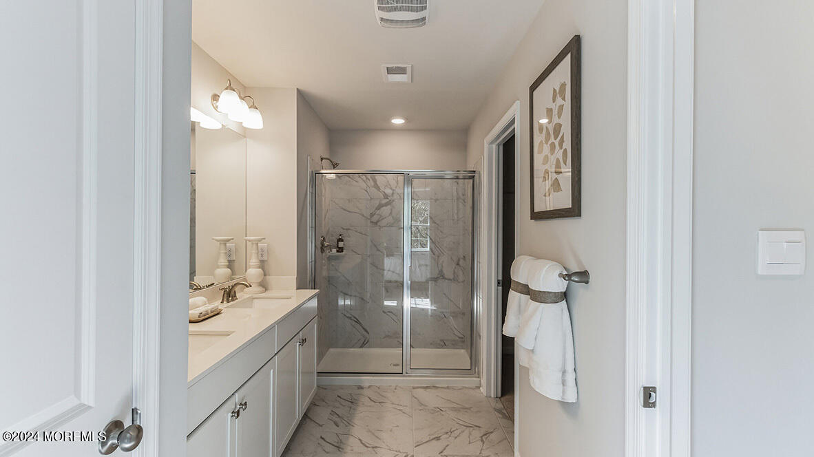 8 Victoria Gardens Square, Neptune Township, NJ, 07753 image 13