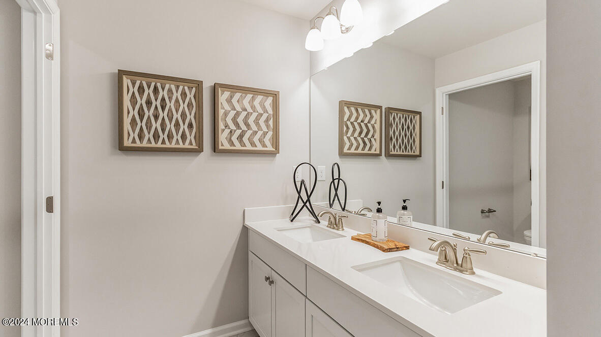 8 Victoria Gardens Square, Neptune Township, NJ, 07753 image 20