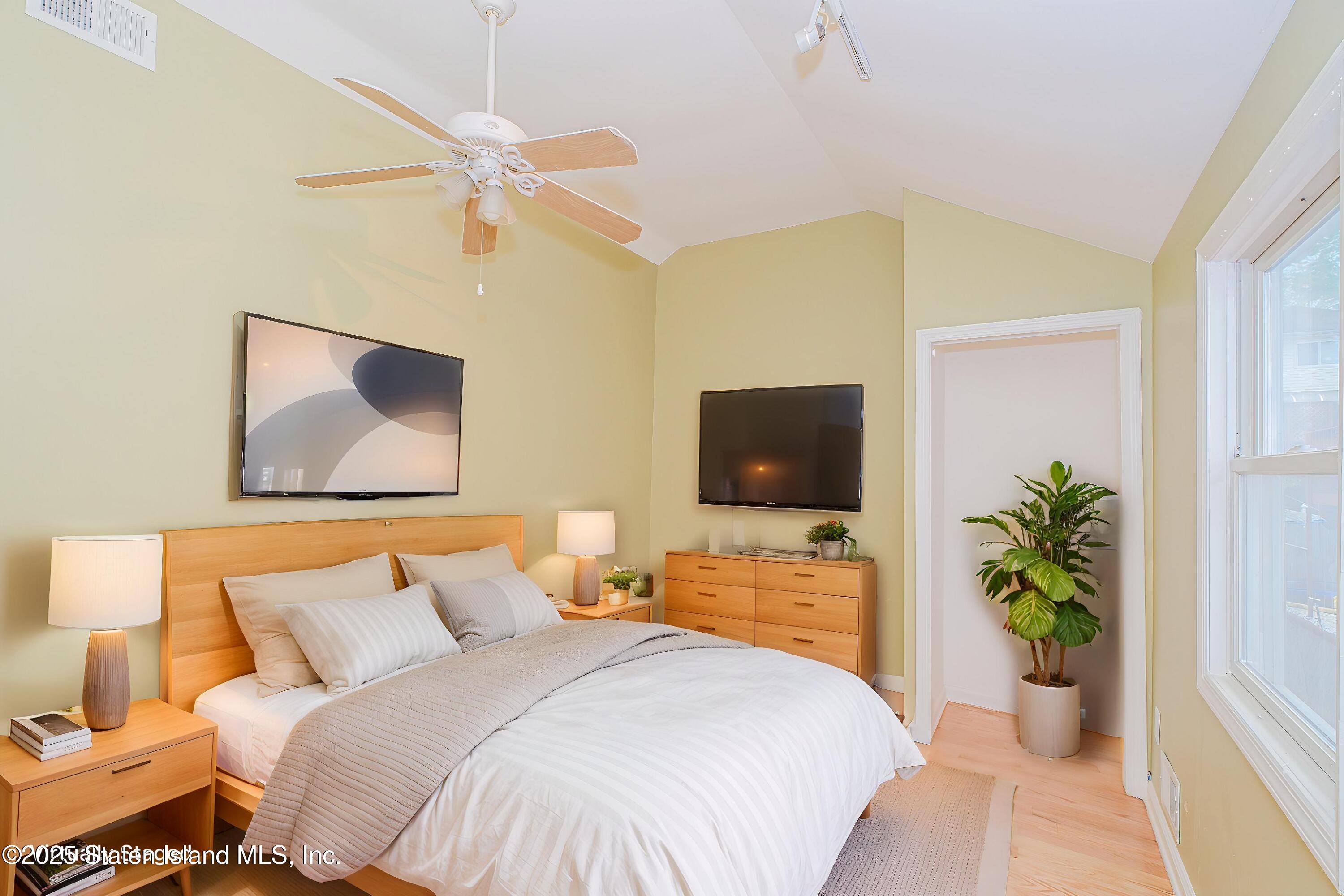 118 Baden Place, Staten Island, NY, 10306 image 7