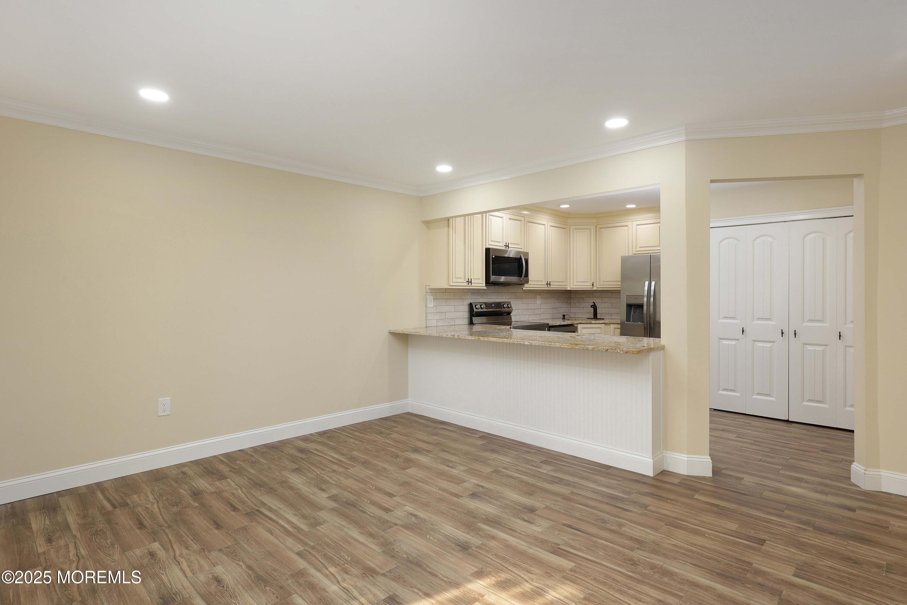 20 Lexington Court, Red Bank, NJ, 07701 image 12