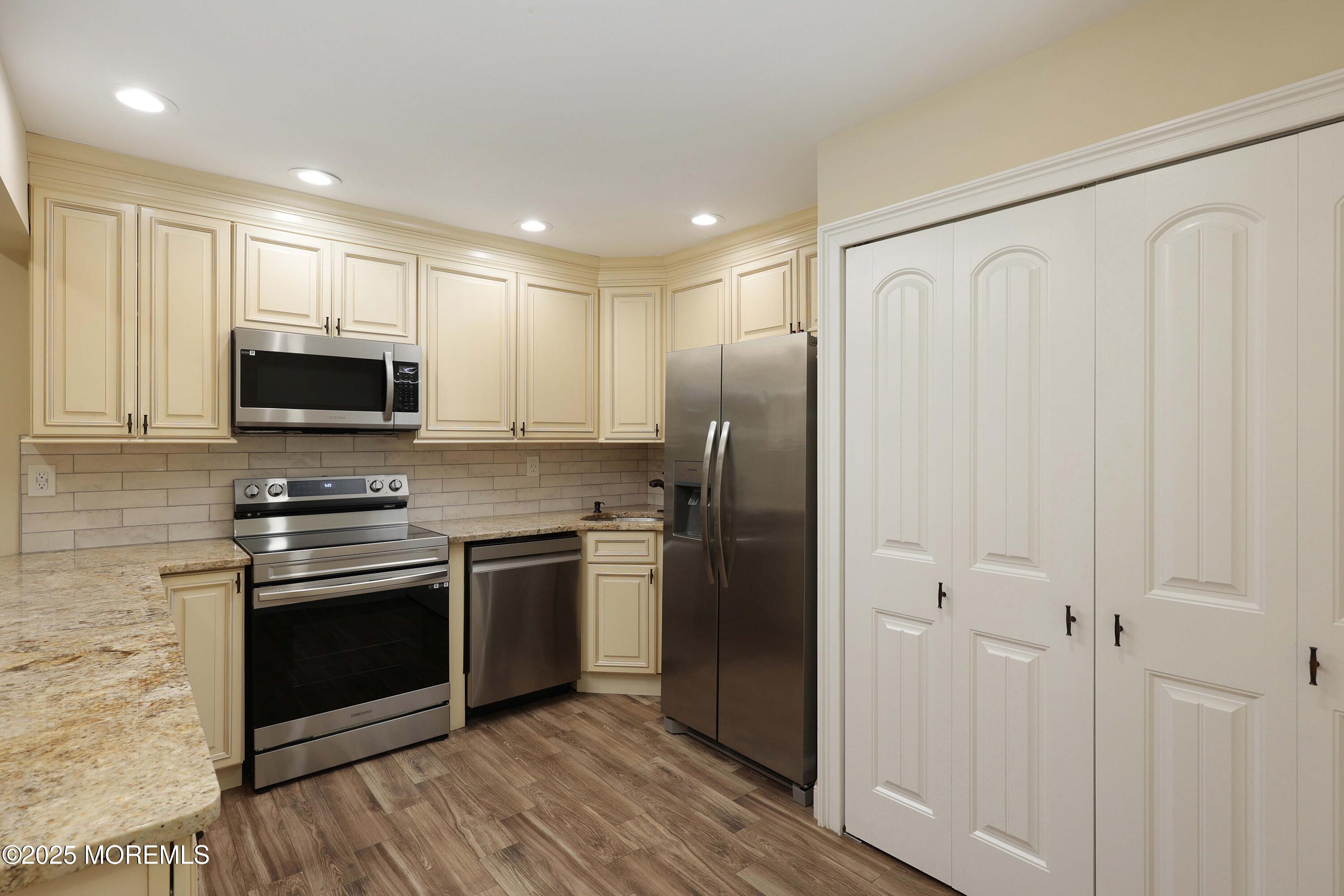 20 Lexington Court, Red Bank, NJ, 07701 image 15