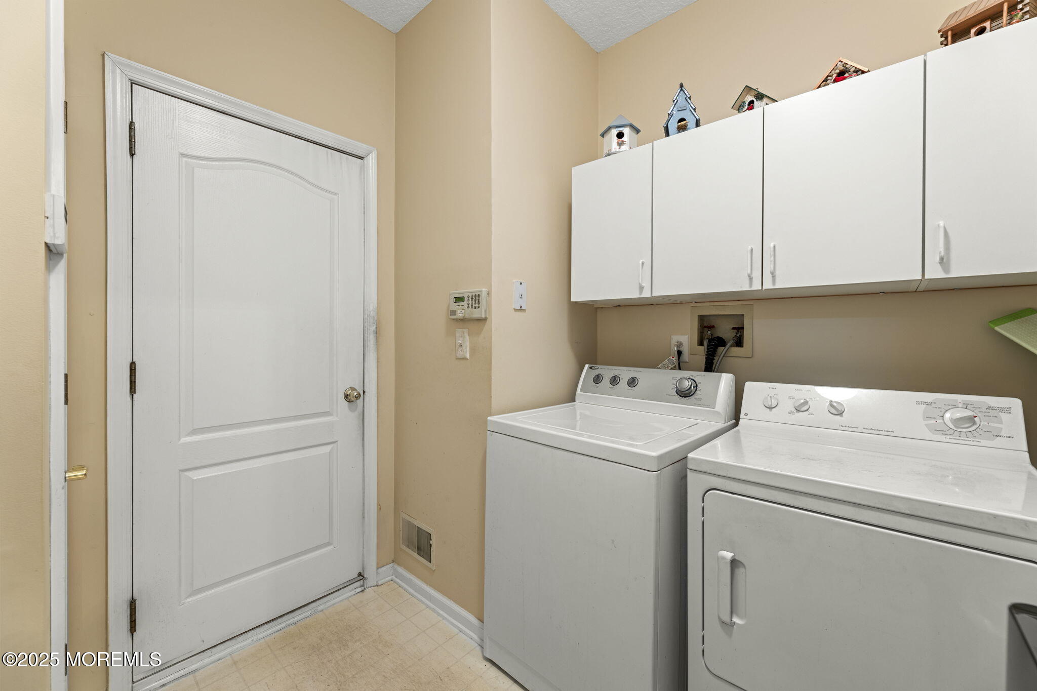 17 Evergreen Springs Drive, Lakewood, NJ, 08701 image 30