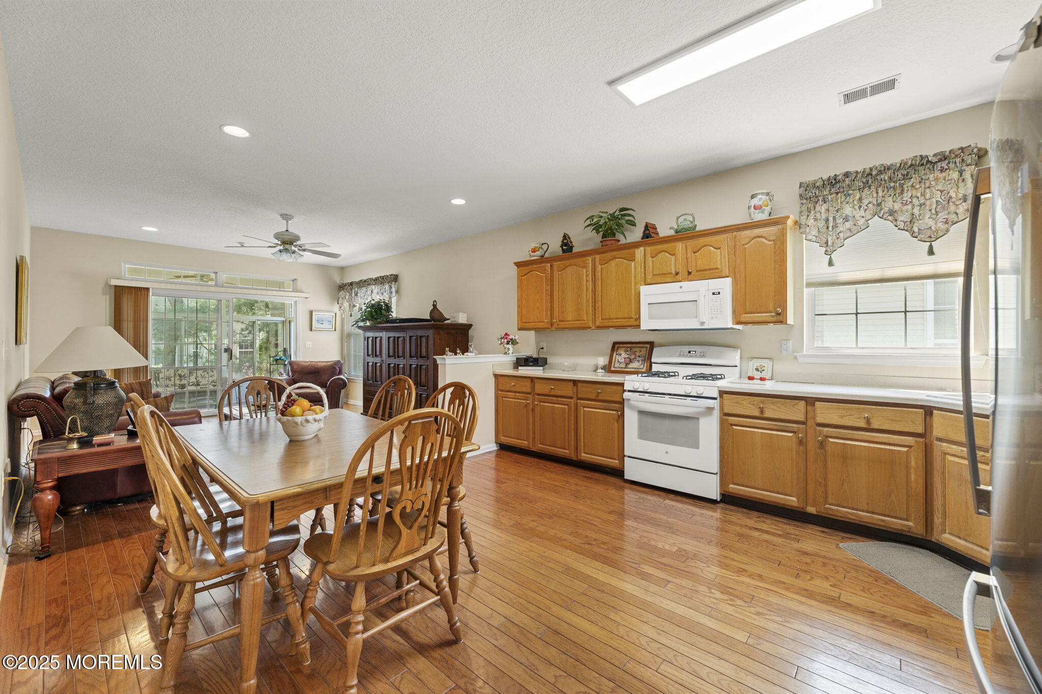 17 Evergreen Springs Drive, Lakewood, NJ, 08701 image 28
