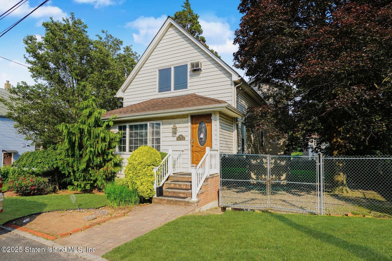 48 Watson Avenue Image 1