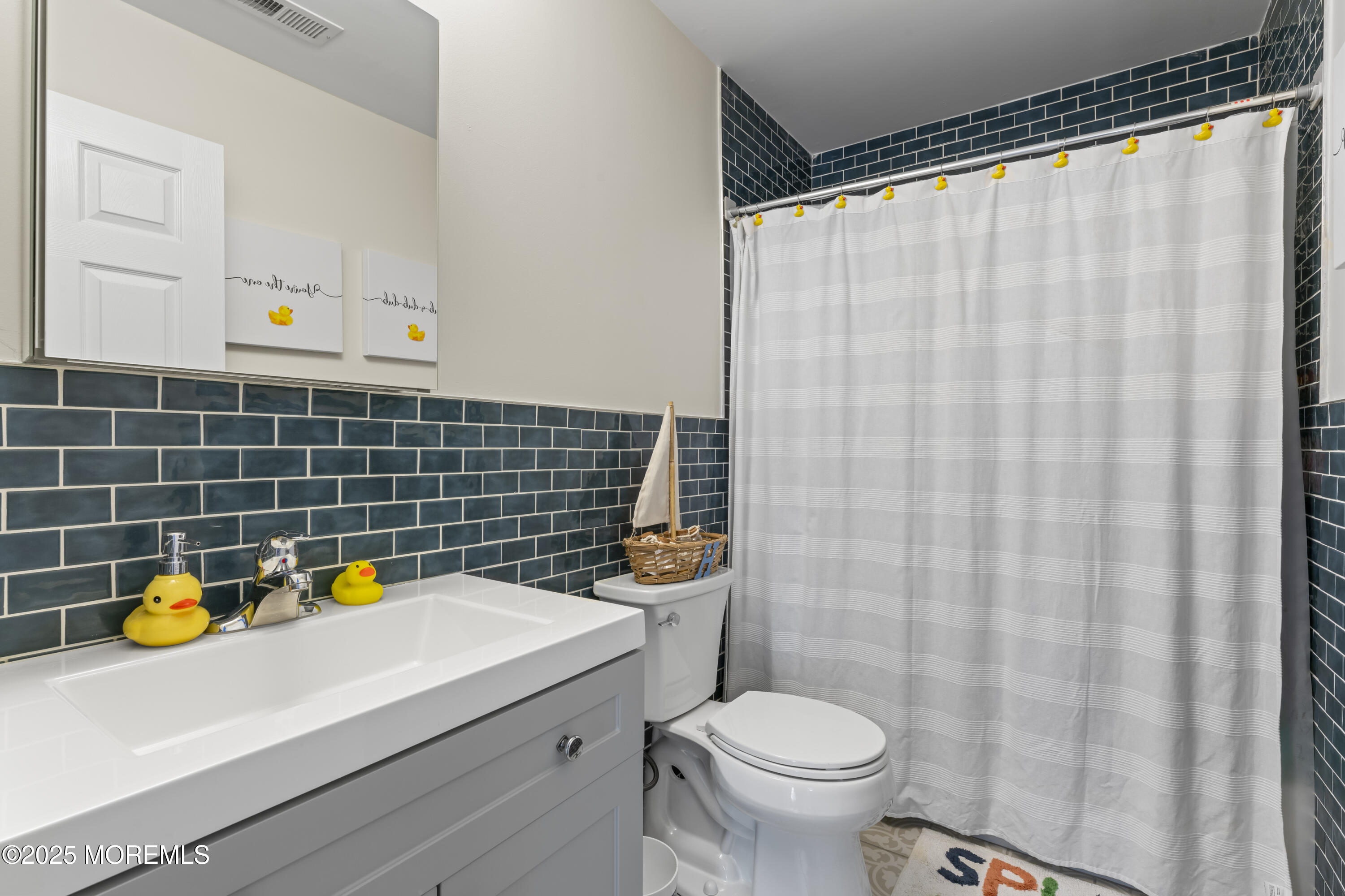 15 Saint Paul Court, Tinton Falls, NJ, 07712 image 12