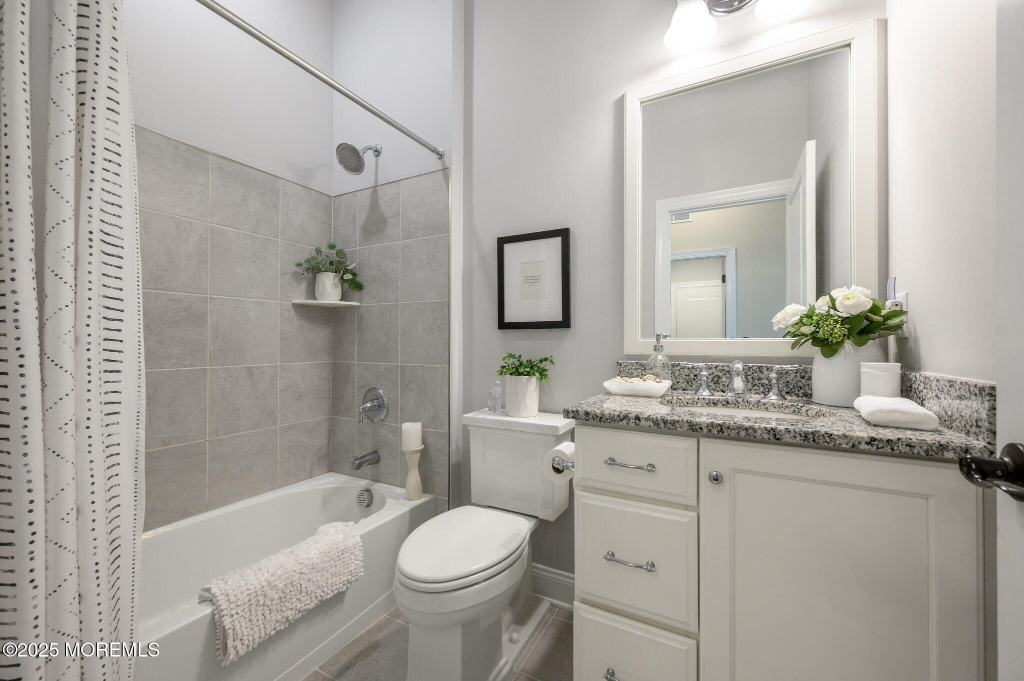 15 Woodspring Road, Farmingdale, NJ, 07727 image 29