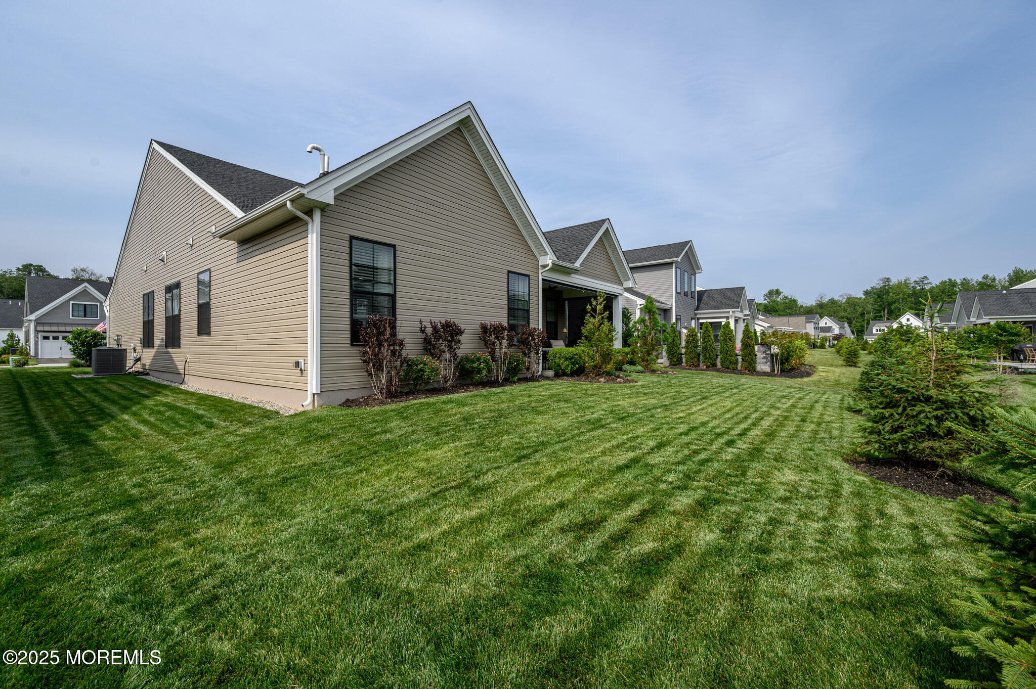 15 Woodspring Road, Farmingdale, NJ, 07727 image 36