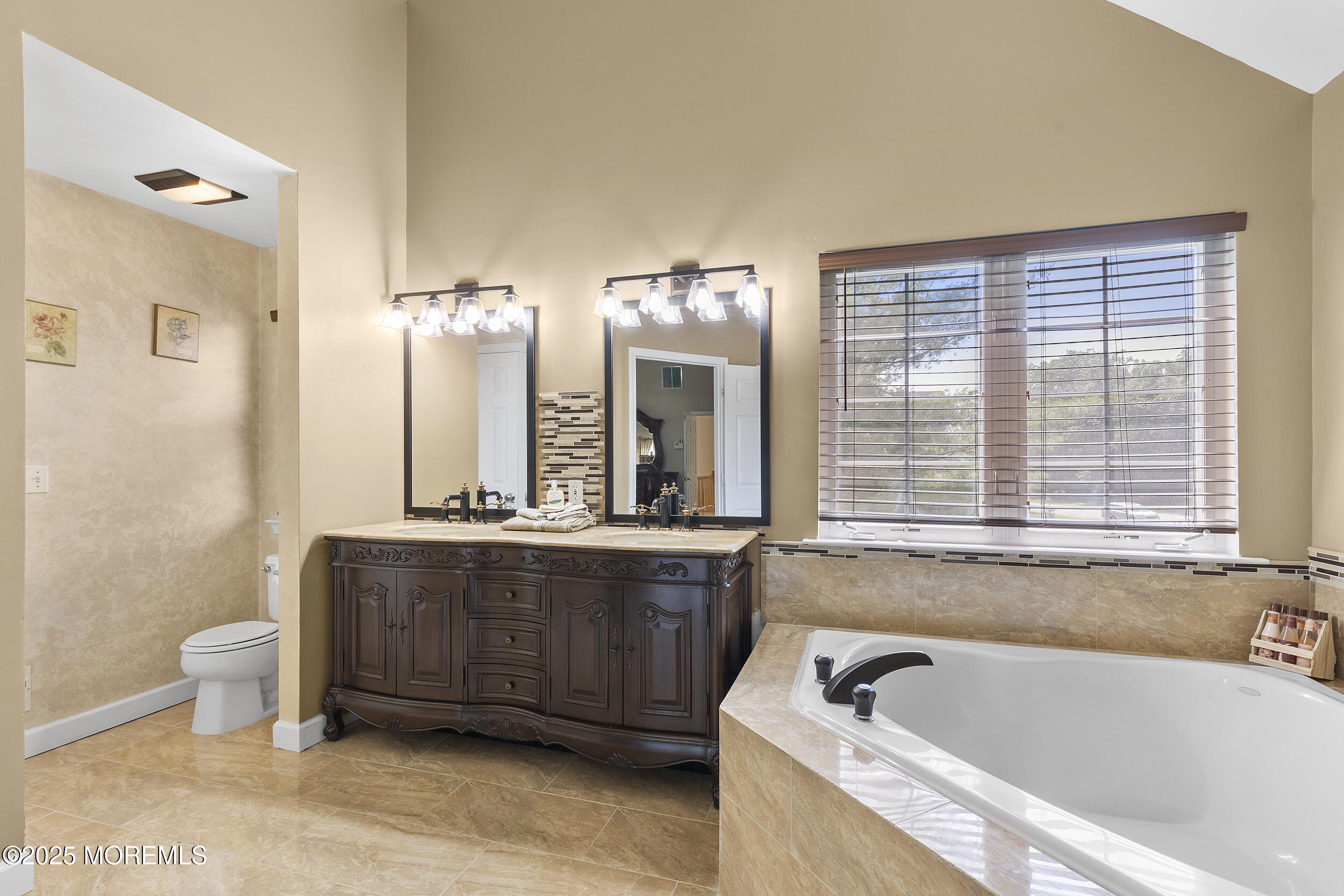 23 Emma Lane, Jackson, NJ, 08527 image 32