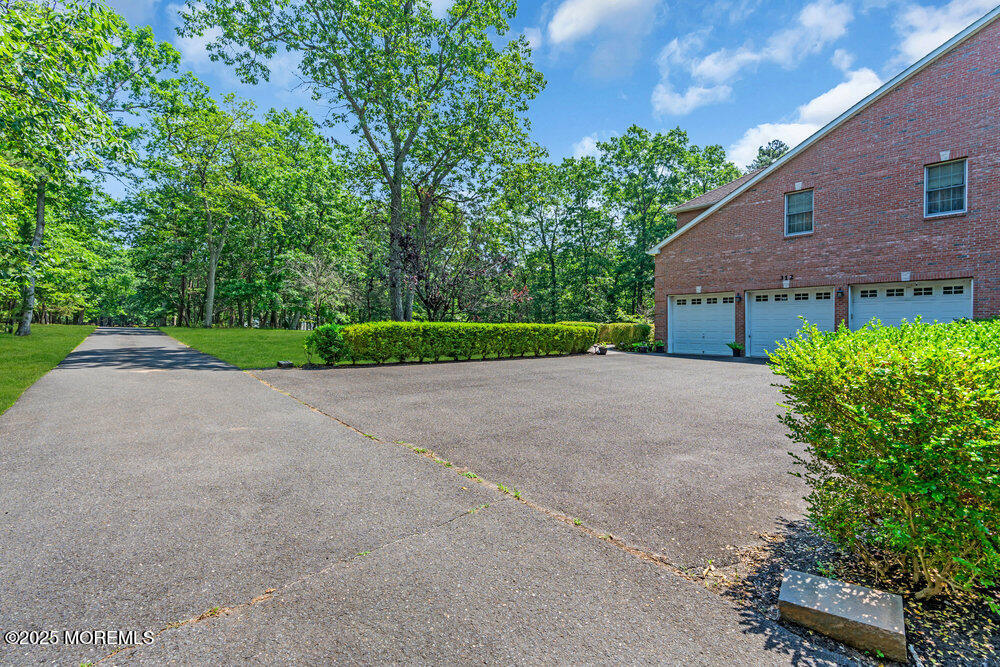312 Clearstream Road, Jackson, NJ, 08527 image 82