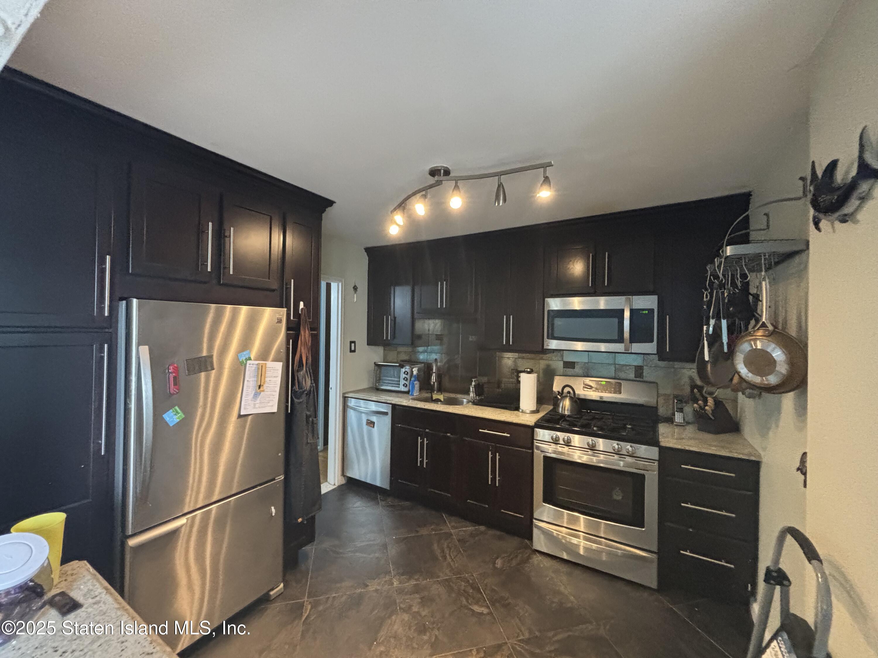 50 Fort Place B2c, Staten Island, NY, 10301 image 13