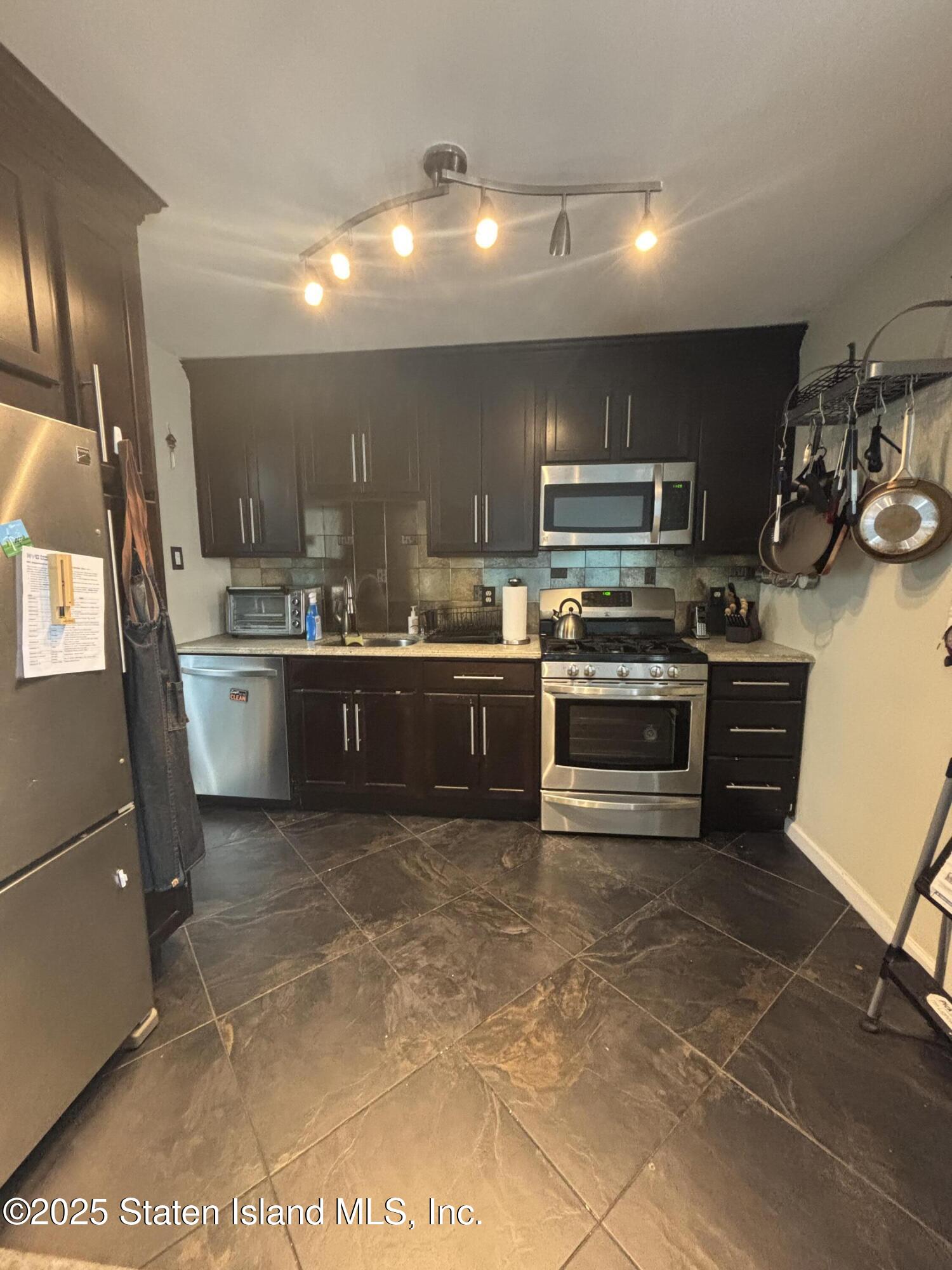 50 Fort Place B2c, Staten Island, NY, 10301 image 15