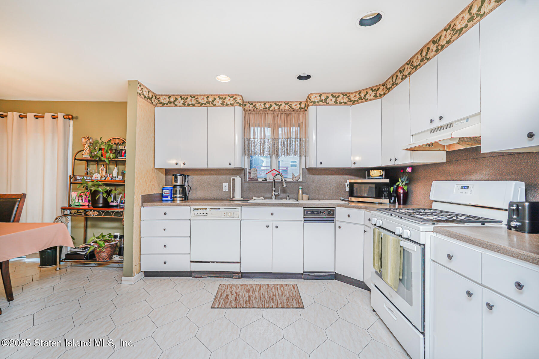 443 Ridgewood Avenue, Staten Island, NY, 10312 image 9