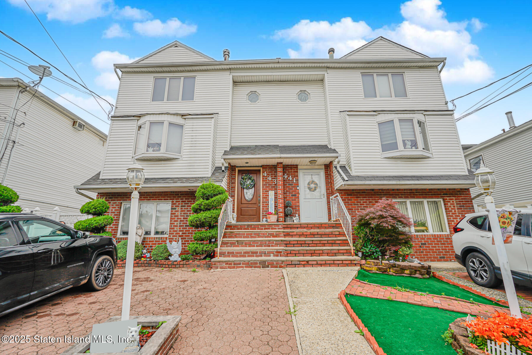 443 Ridgewood Avenue Image 1