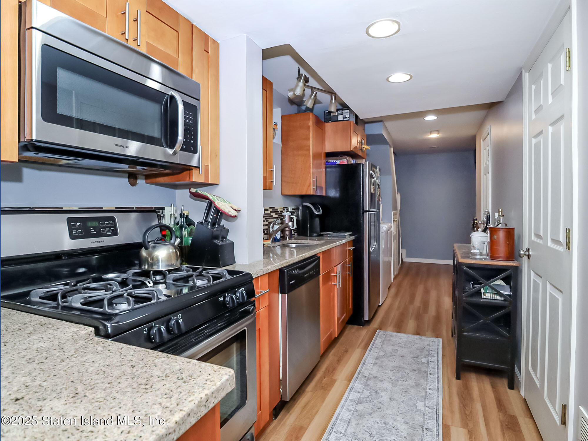 21 Stroud Avenue, Staten Island, NY, 10312 image 17